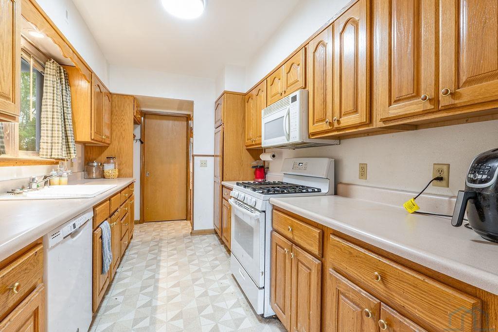 MLS #833956