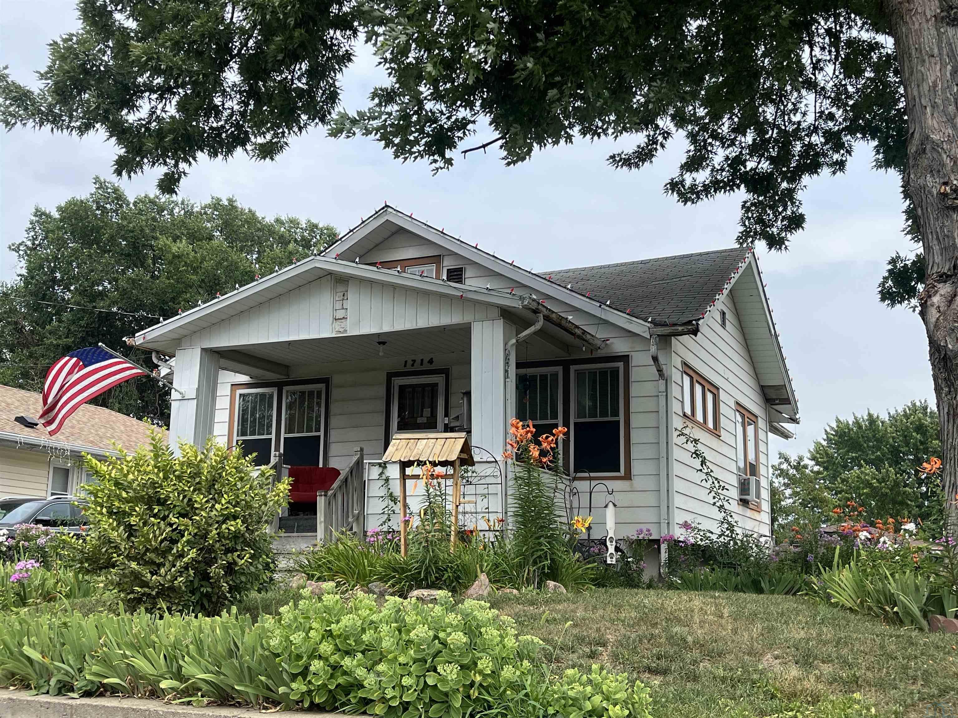 1714 S Alice St, Sioux City, IA 51106 