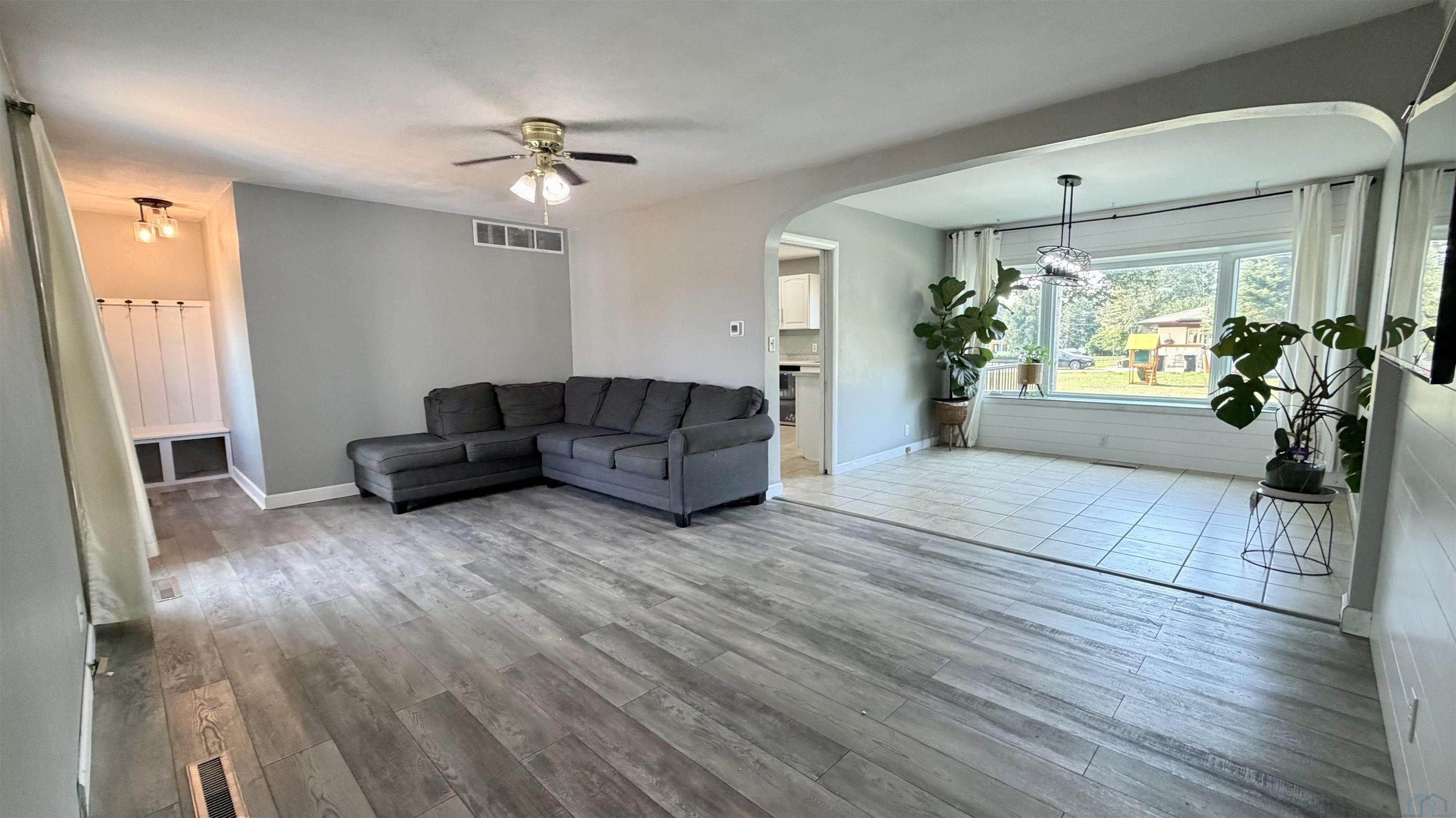 MLS #833995
