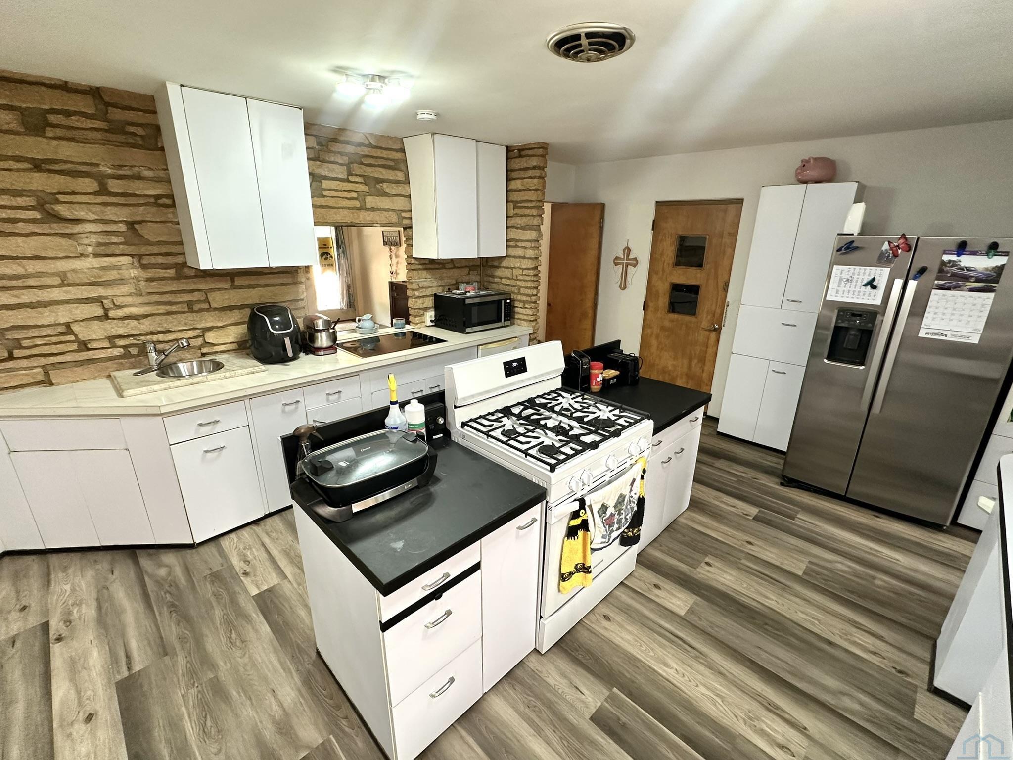 MLS #833996