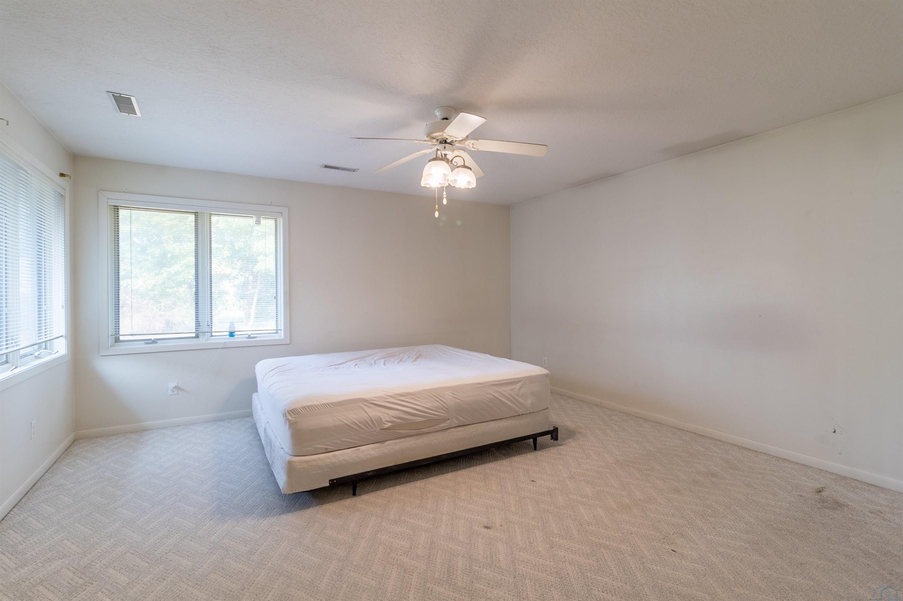 MLS #834072