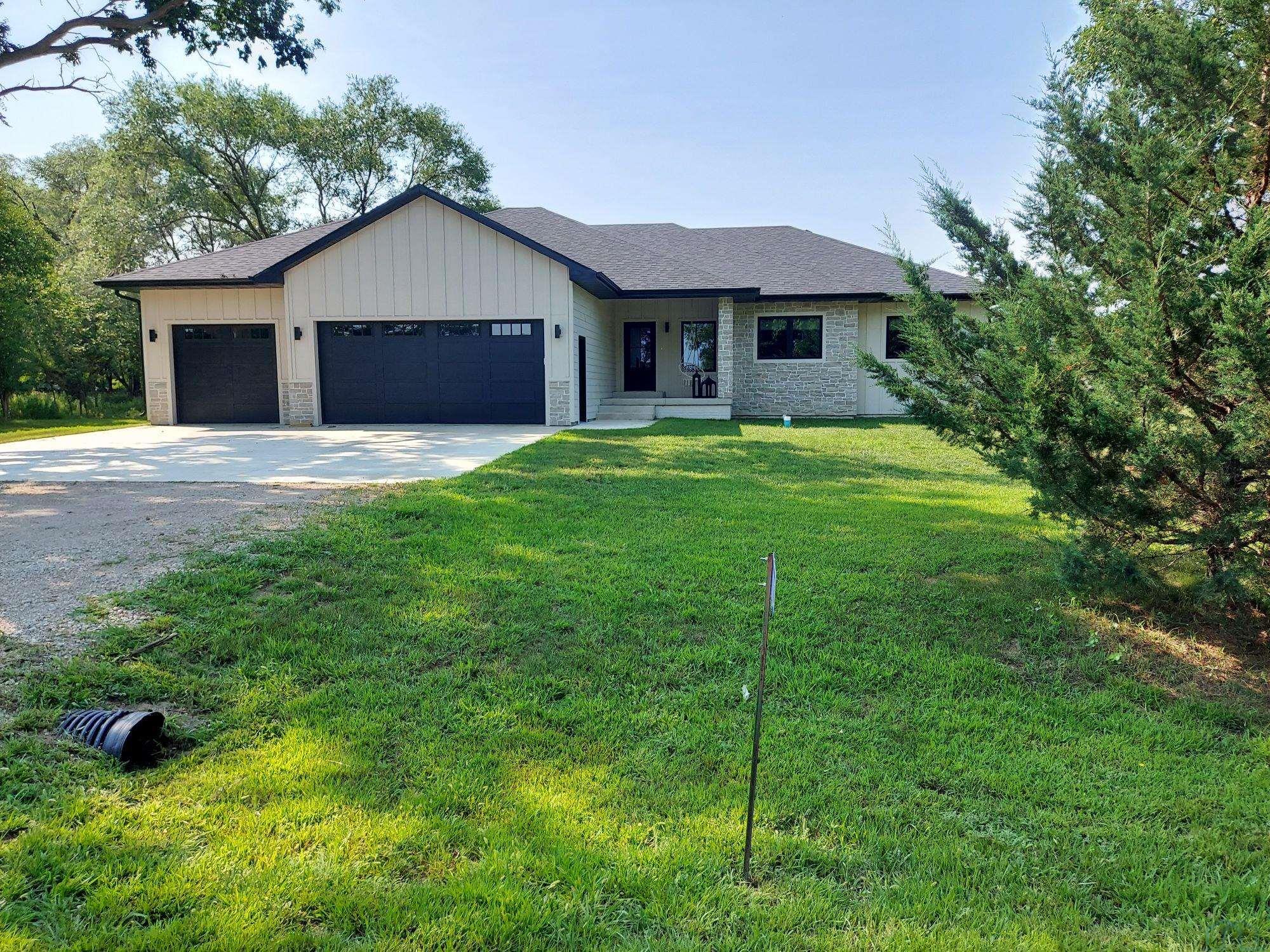 1000 Deerfield Rd., Vermillion, SD 57069 