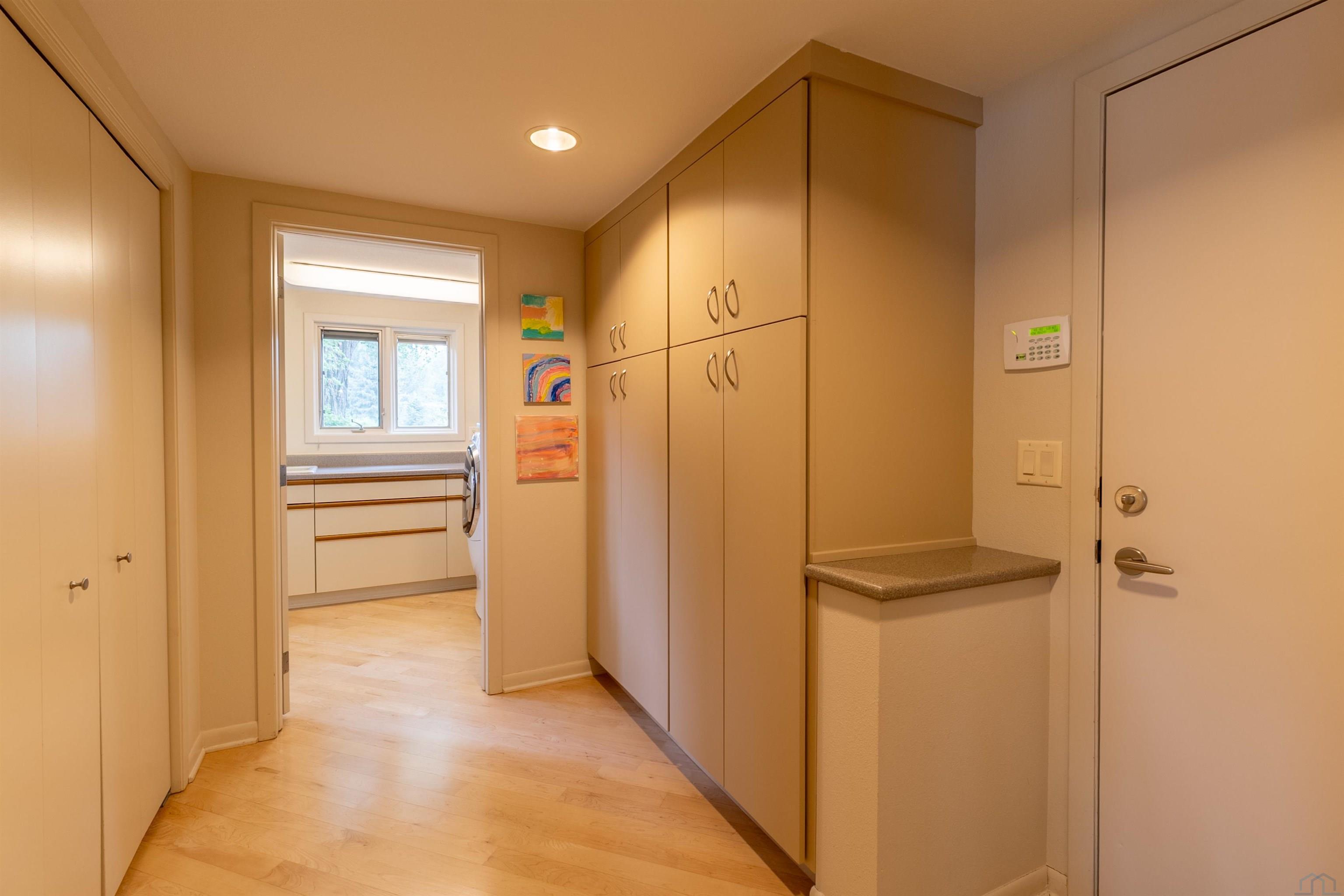 MLS #834077