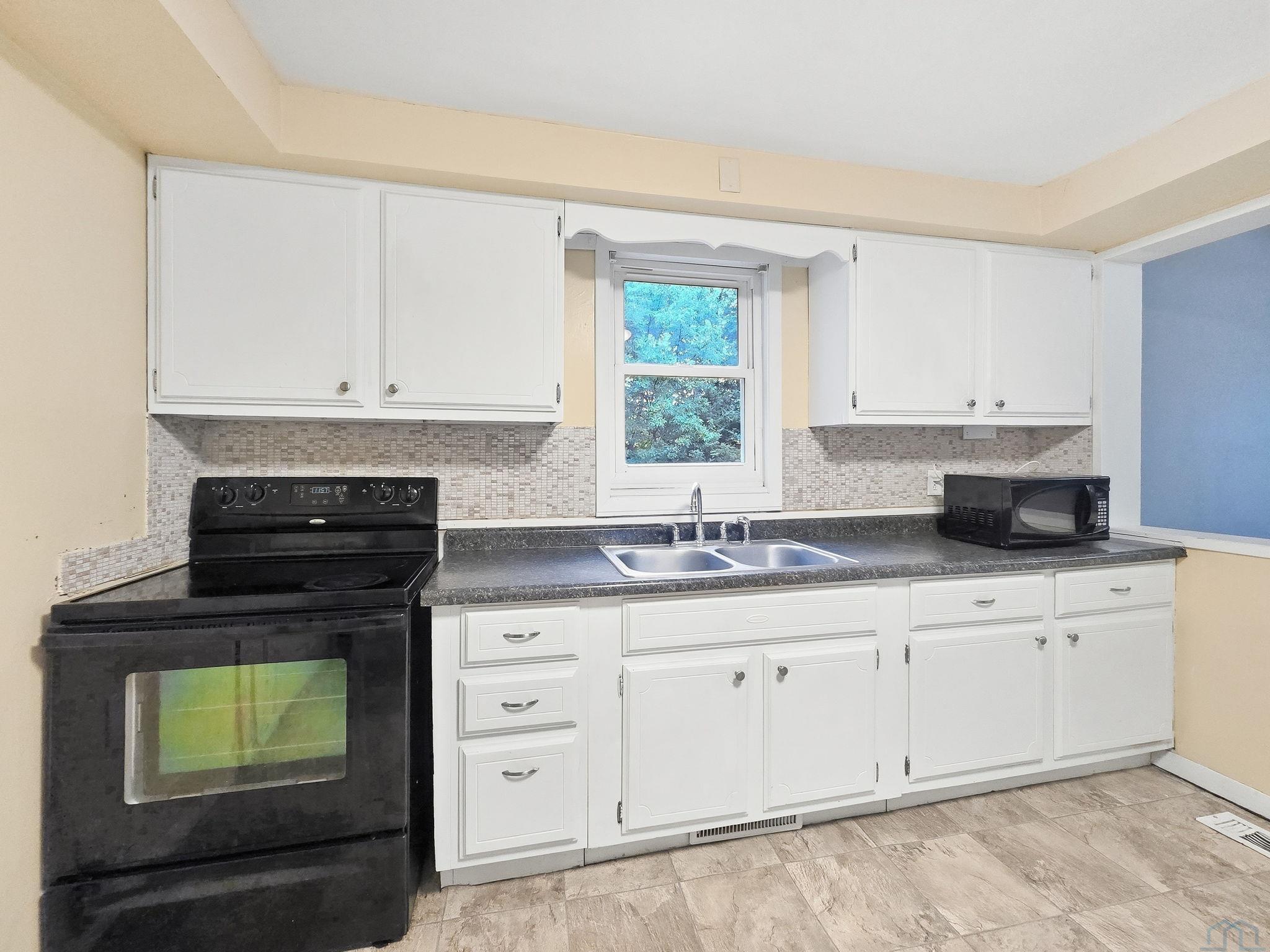 MLS #834089