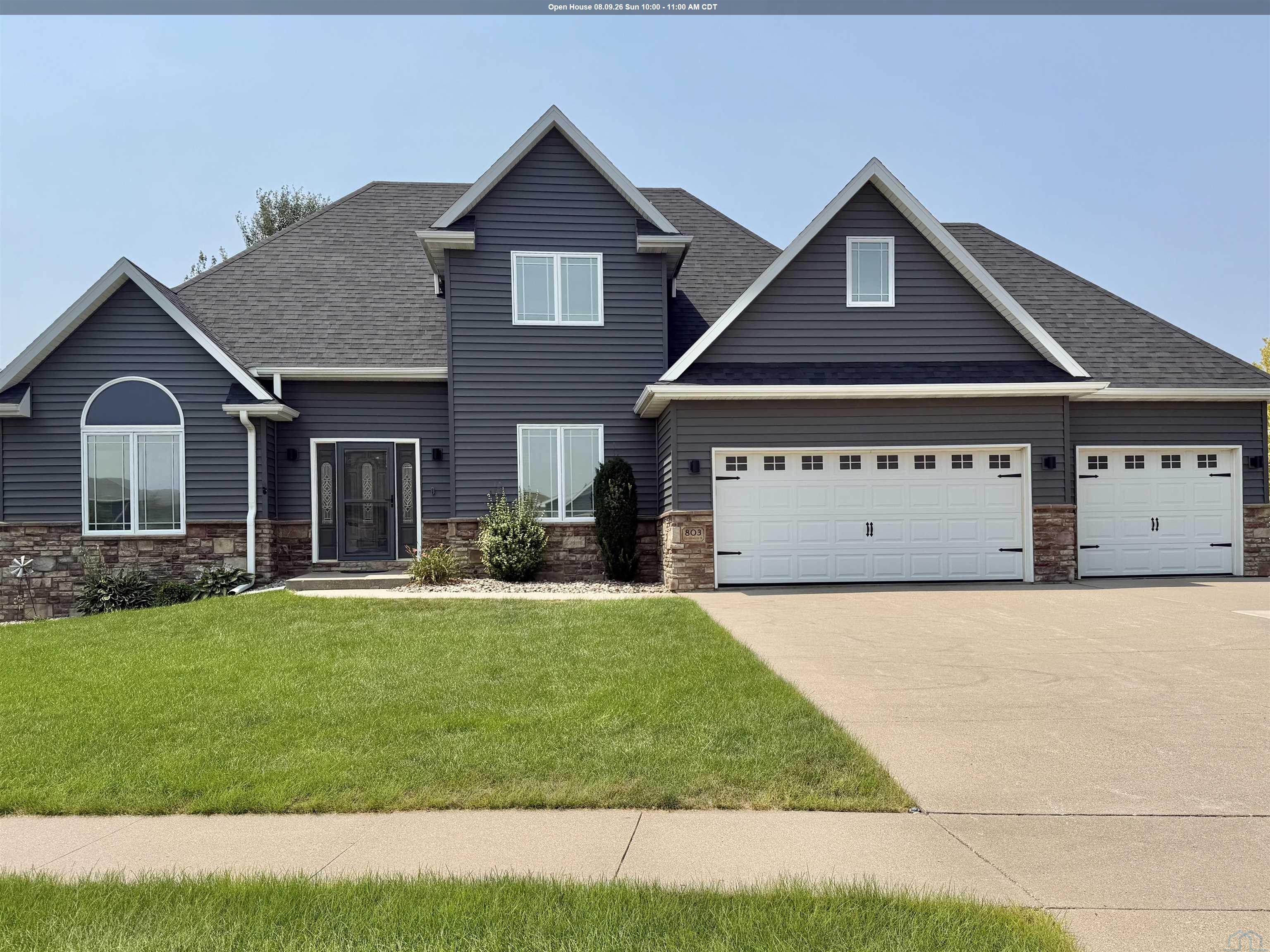 803 Cottonwood Trail, Sergeant Bluff, IA 51054 