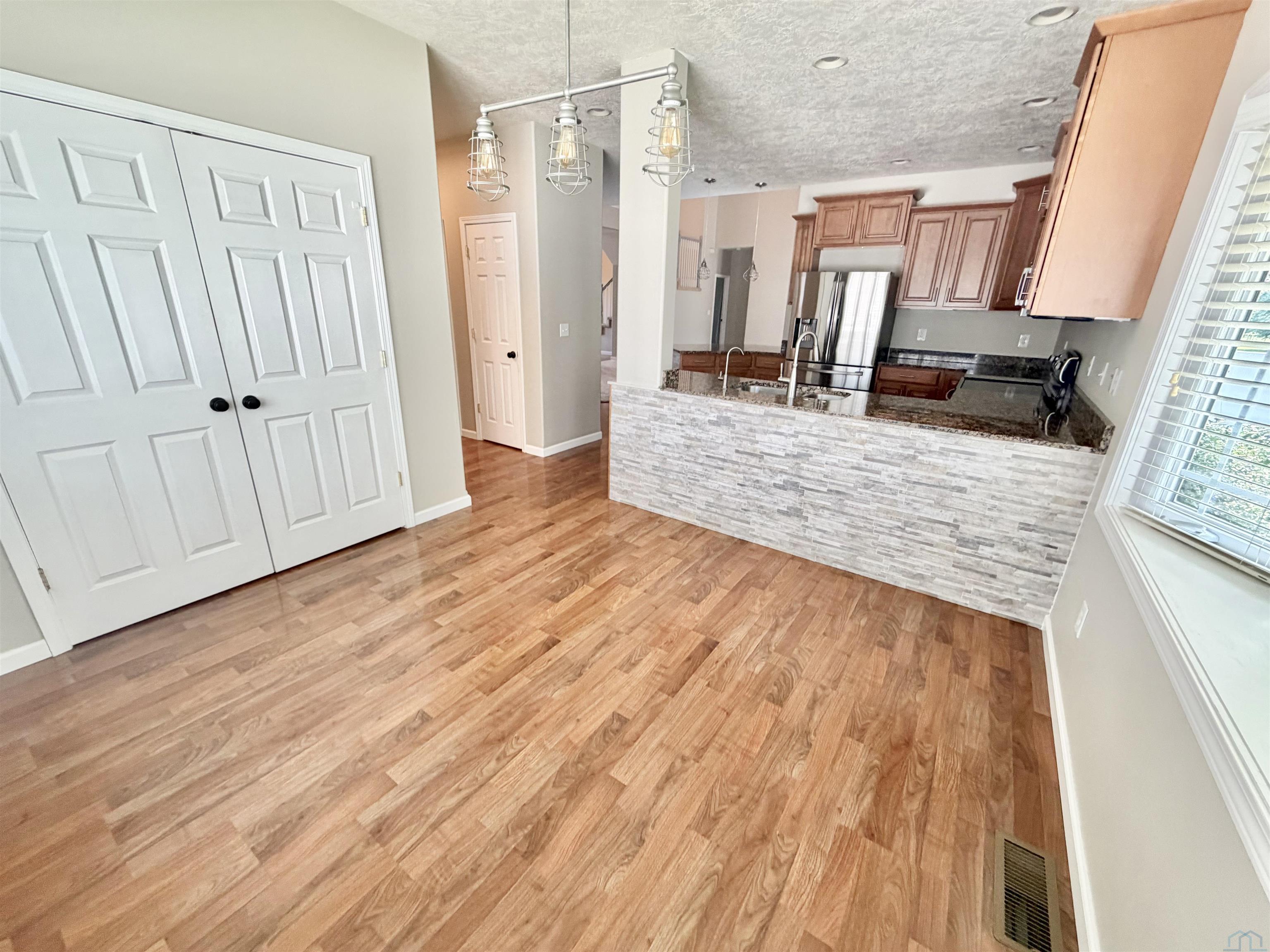 MLS #834097