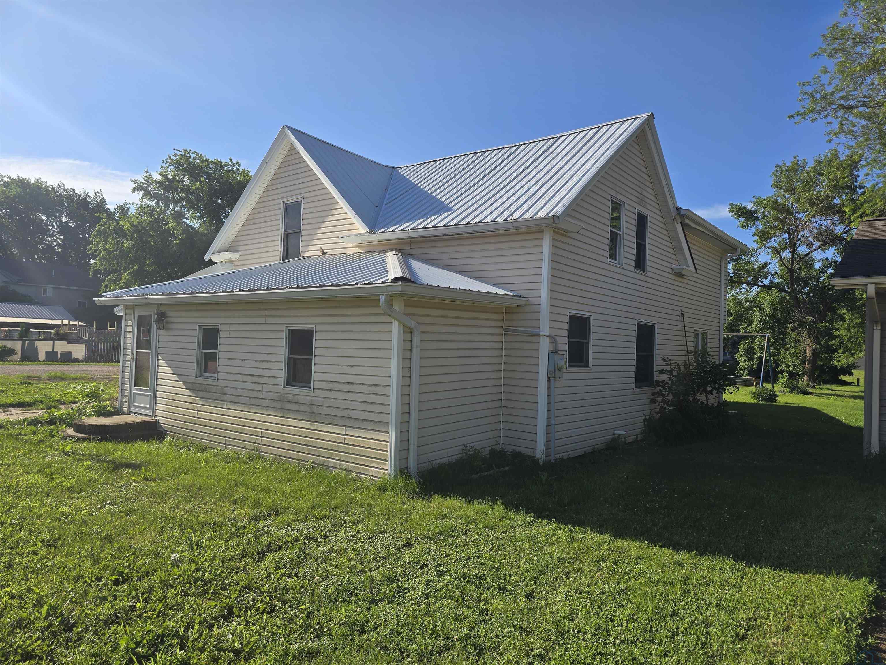150 South Street, Akron, IA 51001 