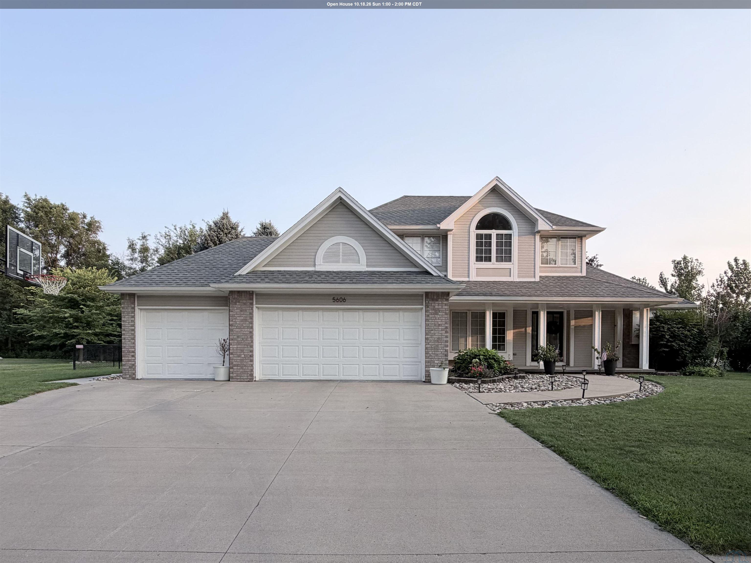 5606 LYONS CT, Sioux City, IA 51106 