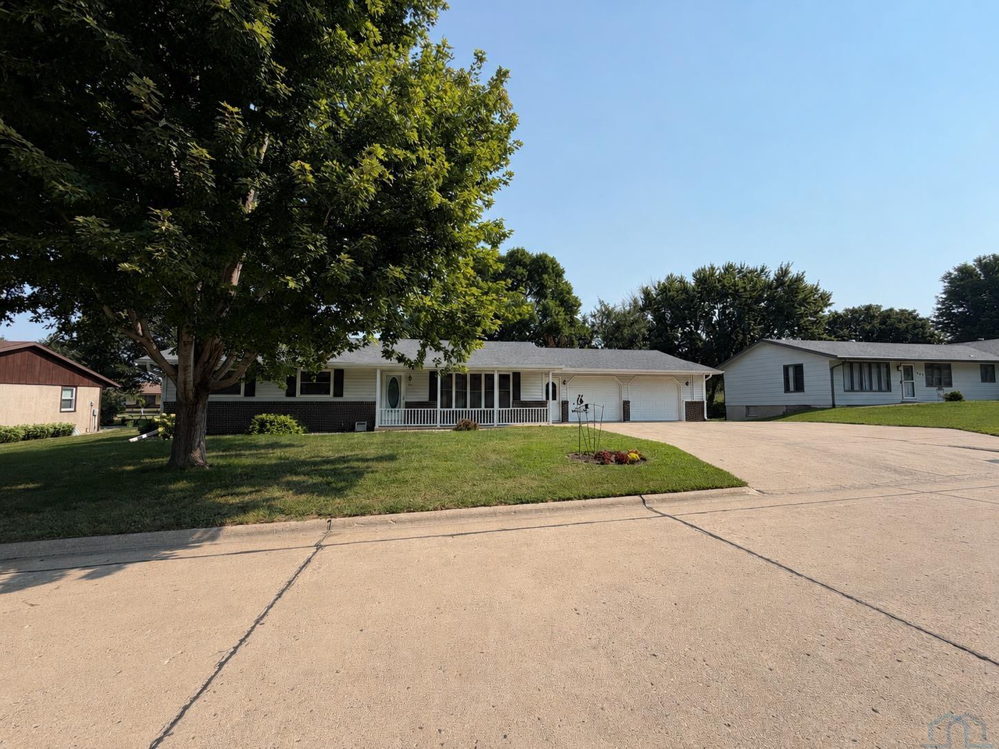 103 Oak Street						  						 , Hospers						 , IA						  51238						  