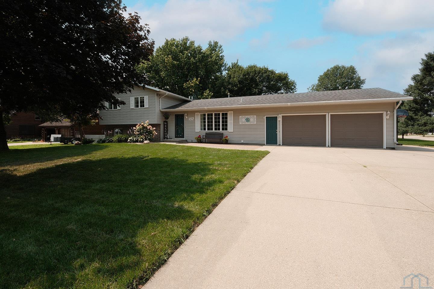 157 12th Avenue NE						  						 , Sioux Center						 , IA						  51250						  