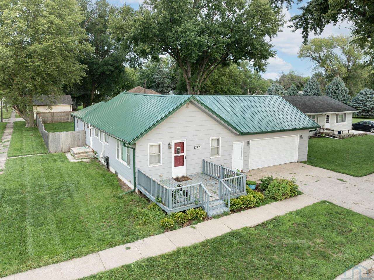 1222 5th Street, Onawa, IA 51040 