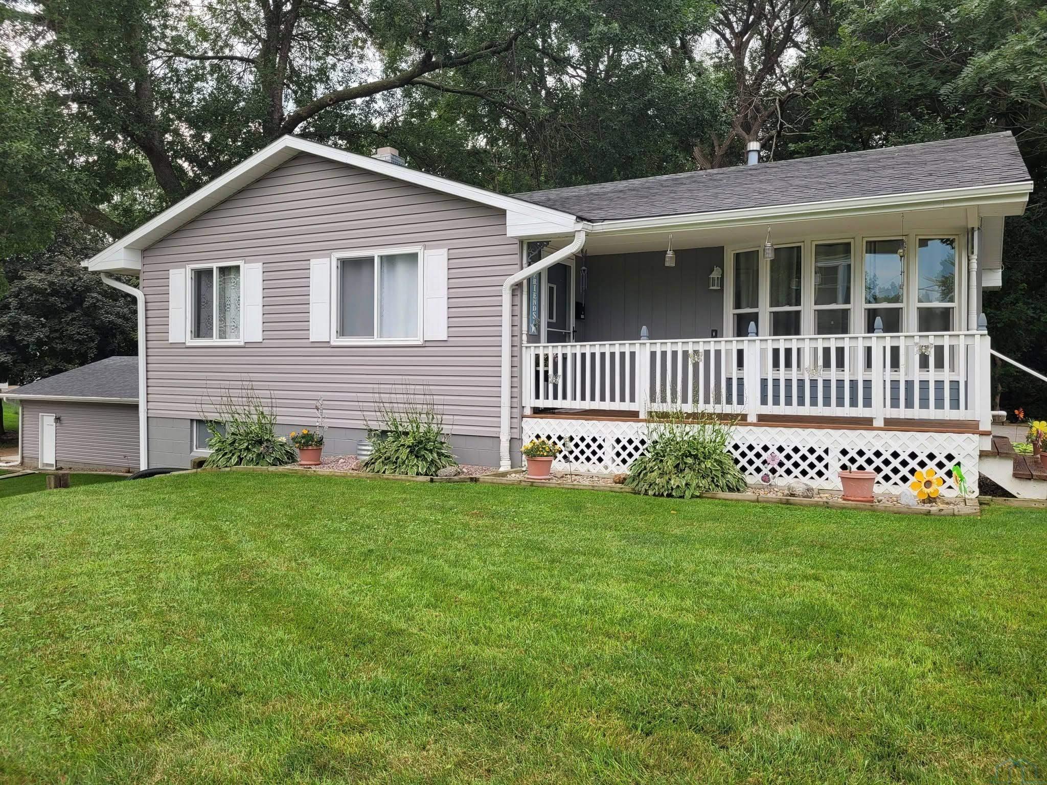 1600 Patterson Street S, Sioux City, IA 51106 