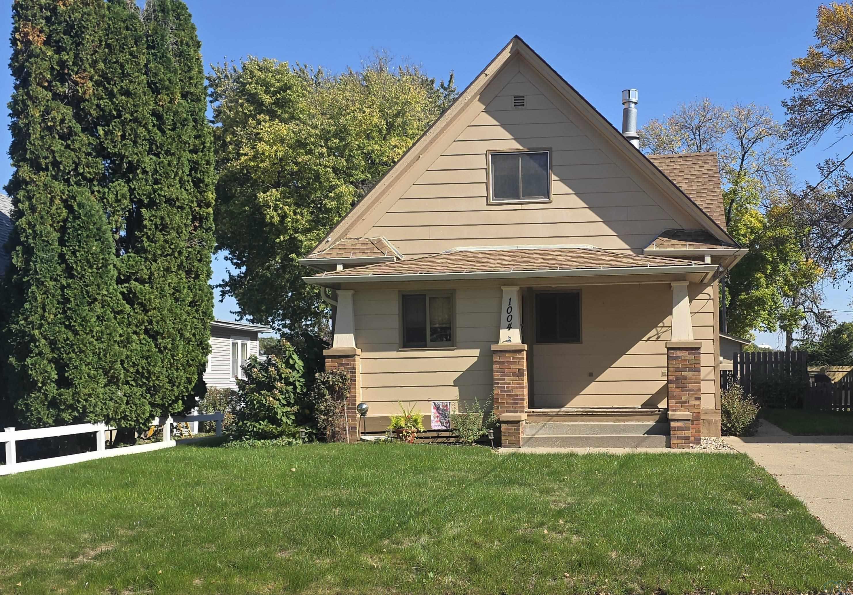 1004 Cornelia S, Sioux City, IA 51106 