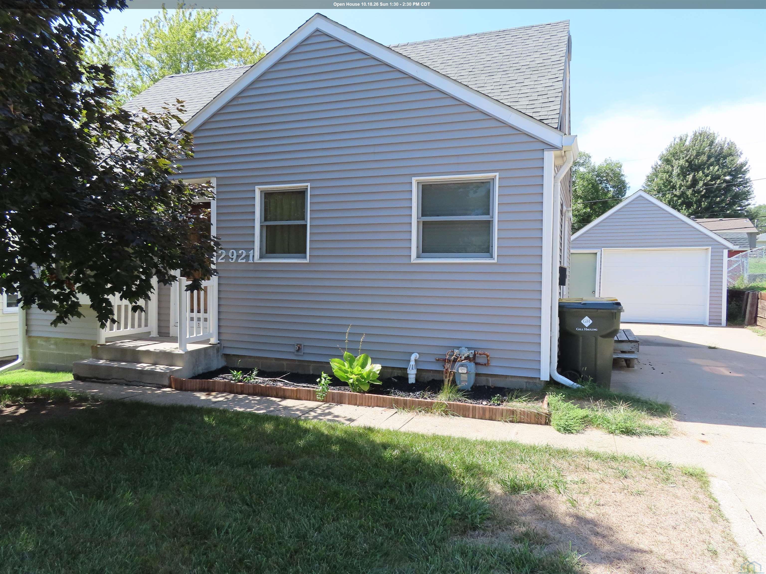 2921 Coral S, Sioux City, IA 51106 