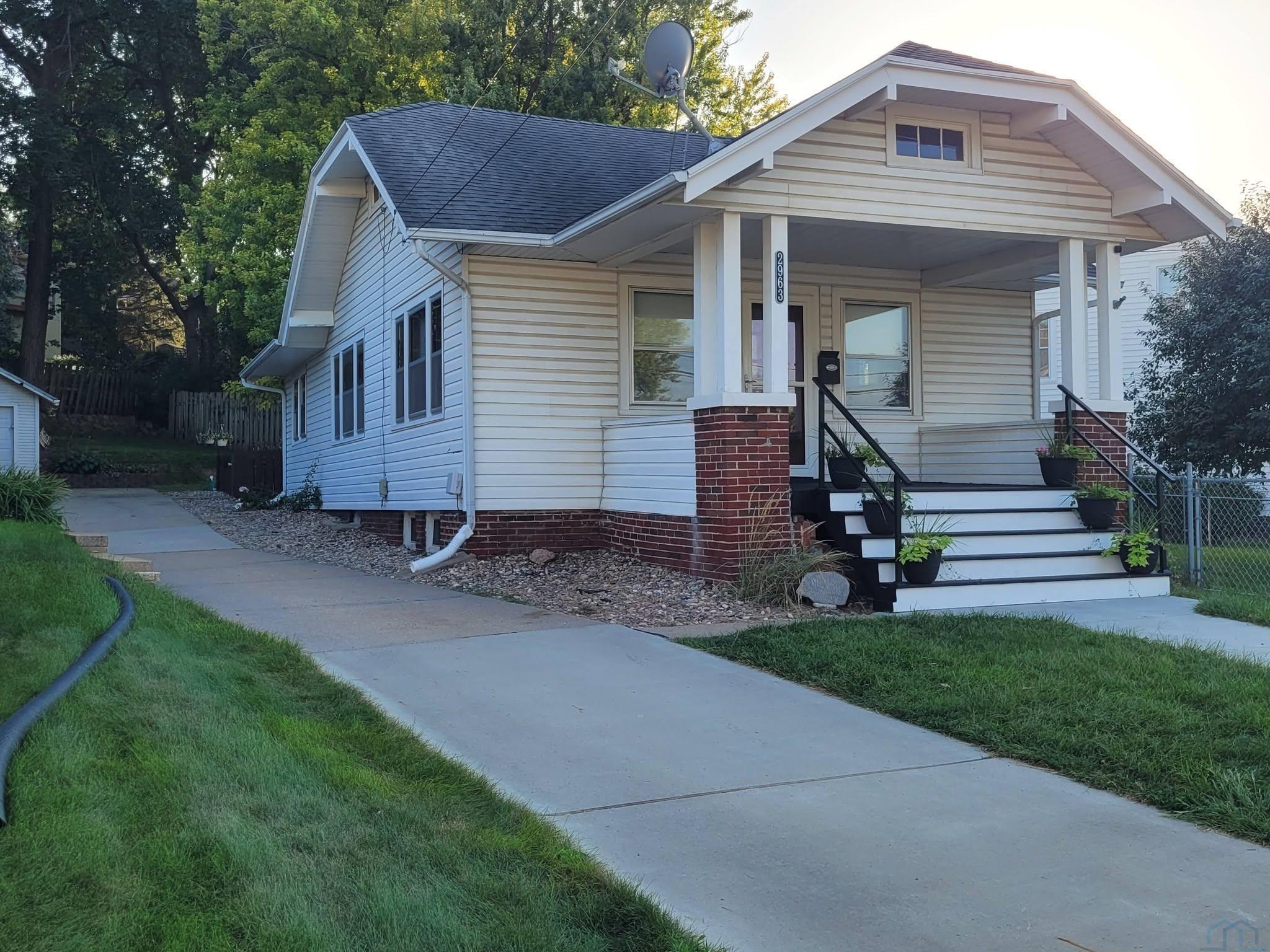 2963 Stone Park Blvd., Sioux City, IA 51104 