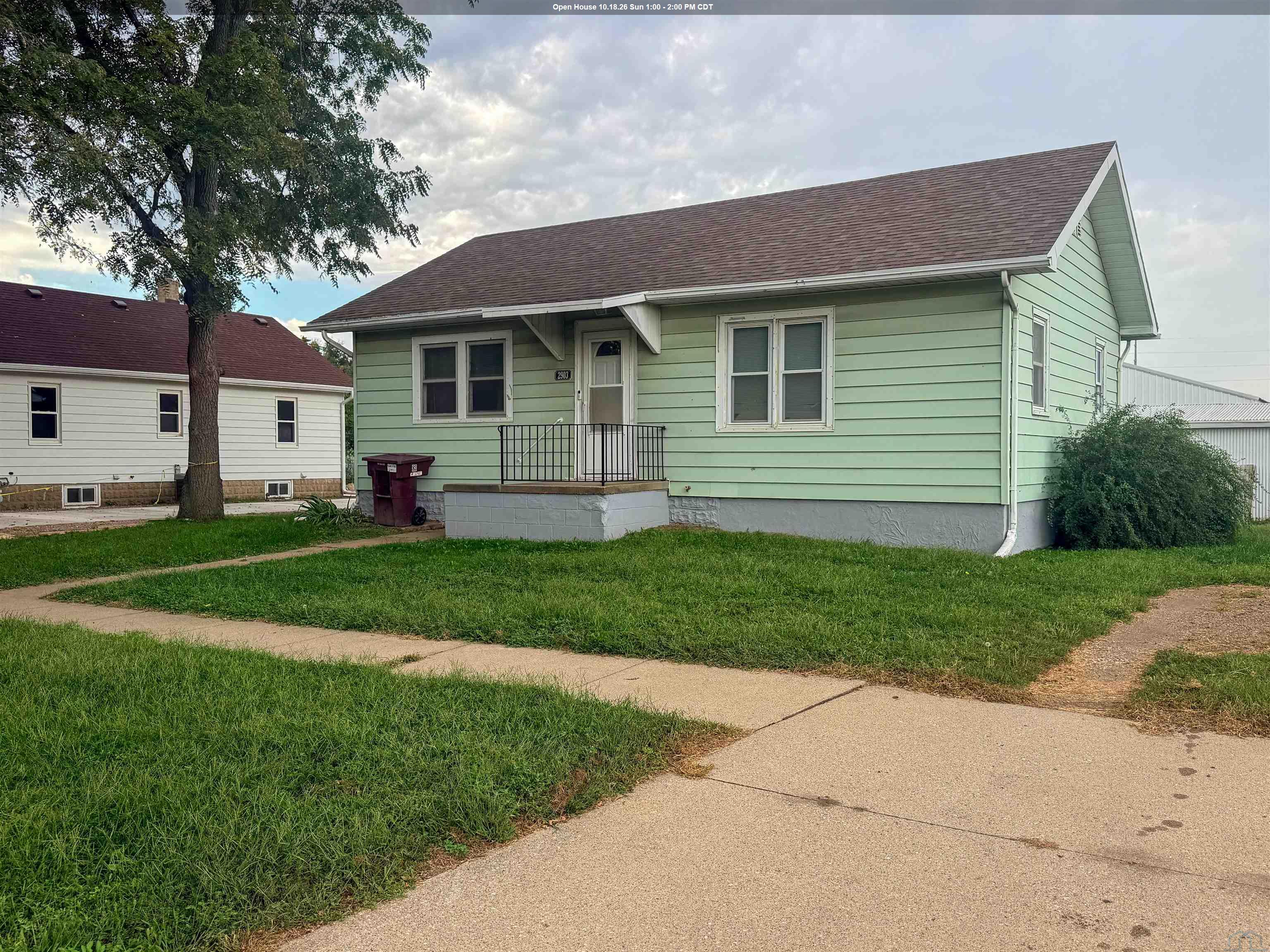 2903 2nd Ave., South Sioux City, NE 68776 