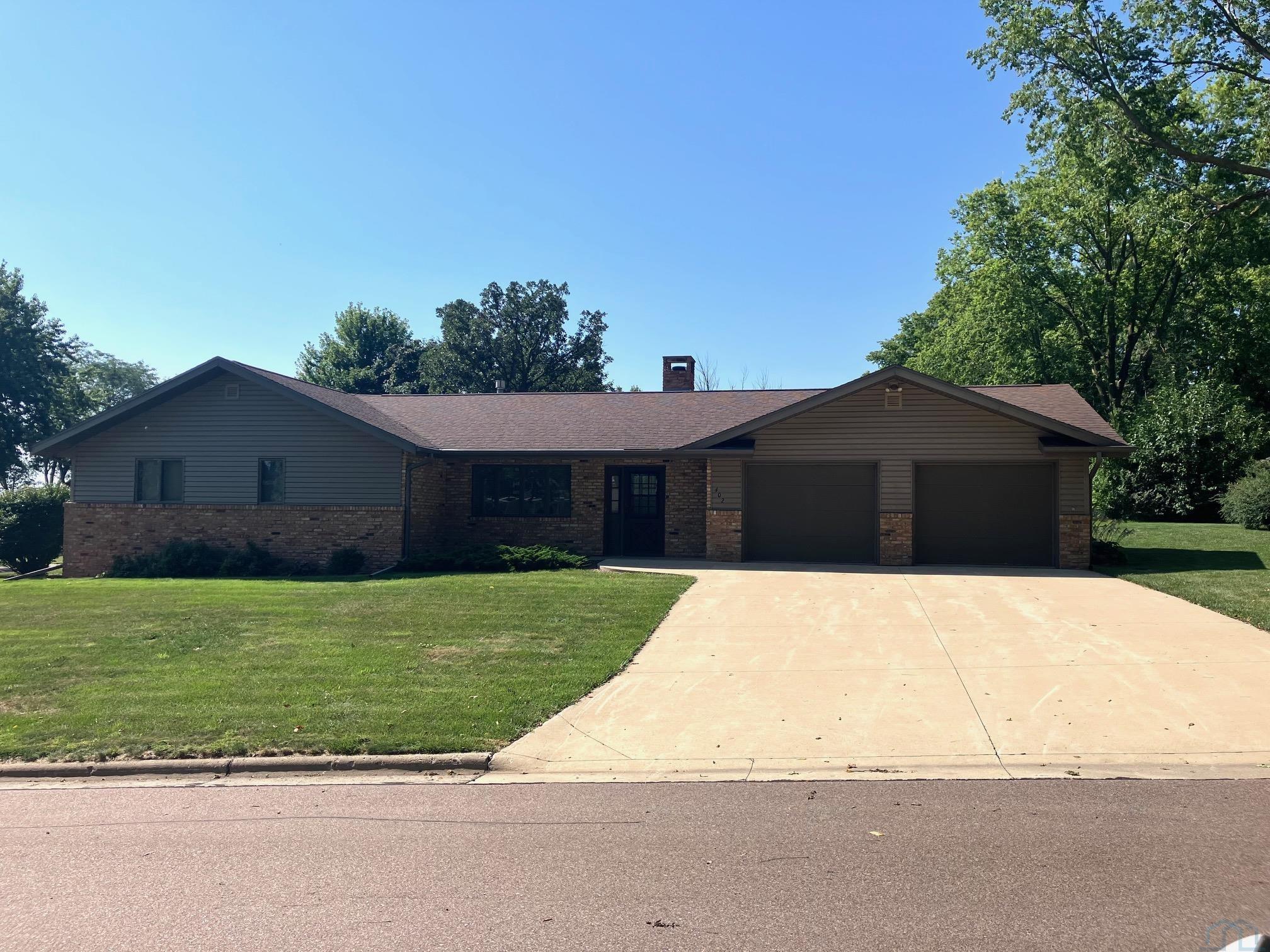 402 6th Street						  						 , Alton						 , IA						  51003						  