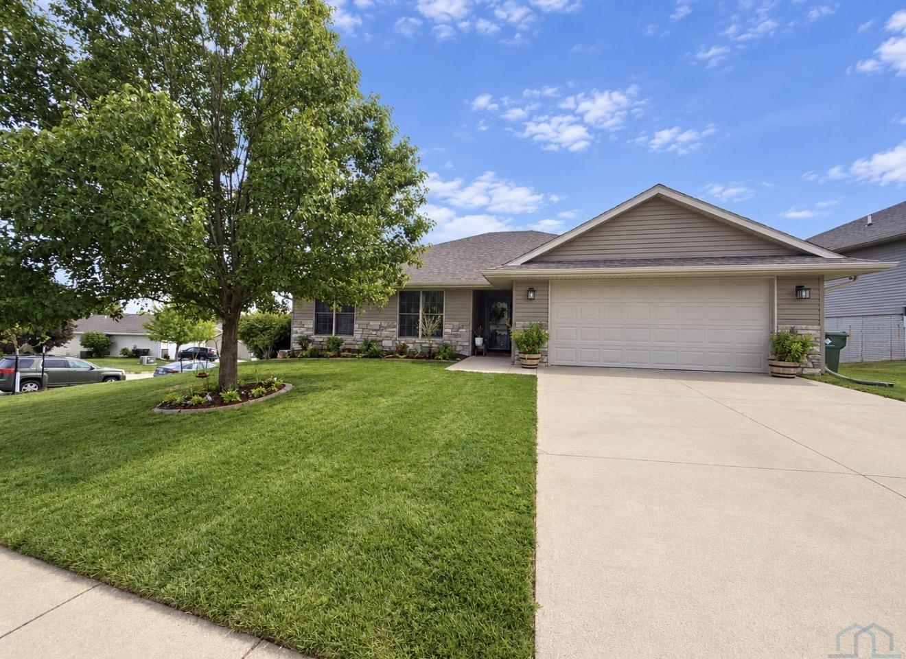 4000 Normandy St, Sioux City, IA 51103 