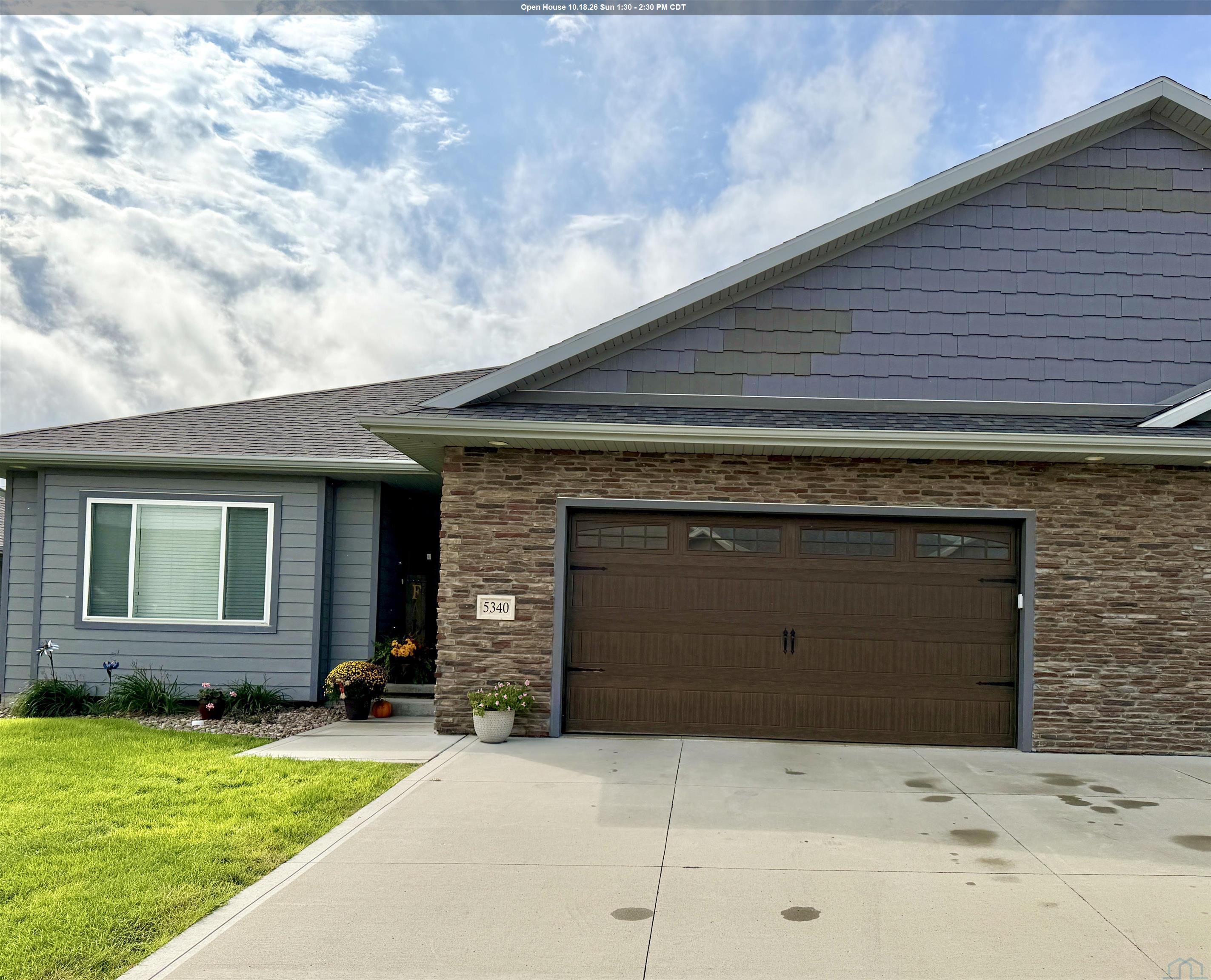 5340 Overlook Lane, Sioux City, IA 51106 