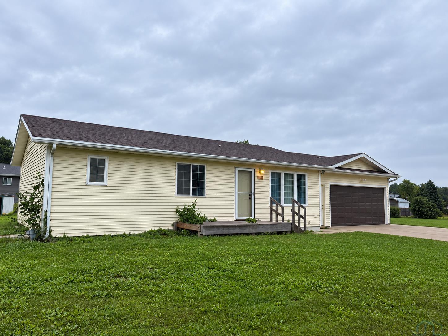 1810 Ave. I						  						 , Hawarden						 , IA						  51023						  