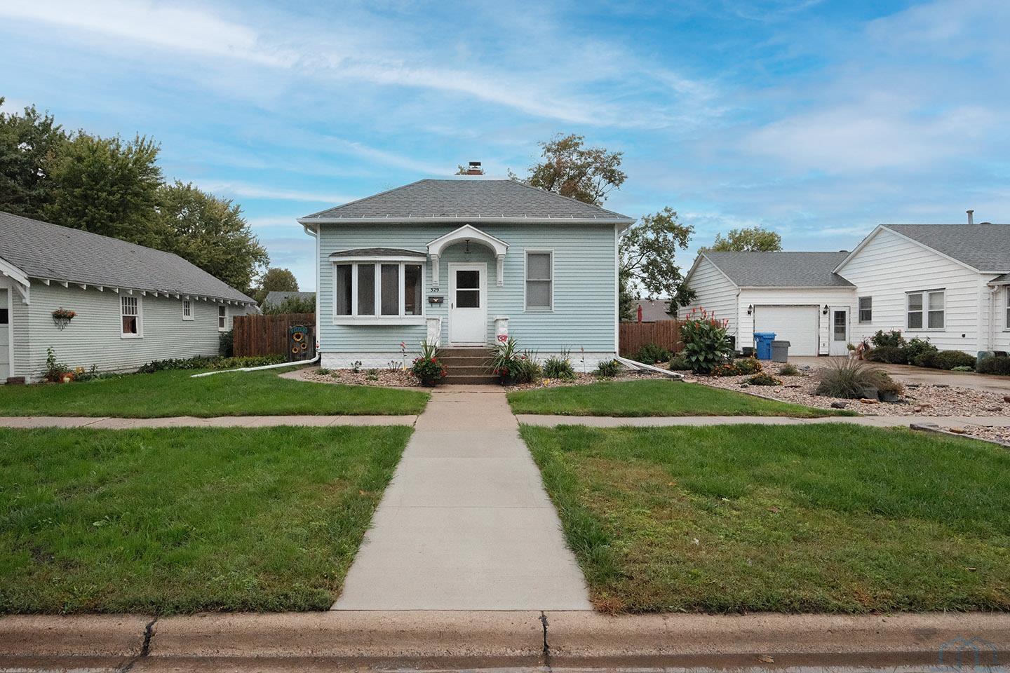 329 2nd Ave NE						  						 , Sioux Center						 , IA						  51250						  
