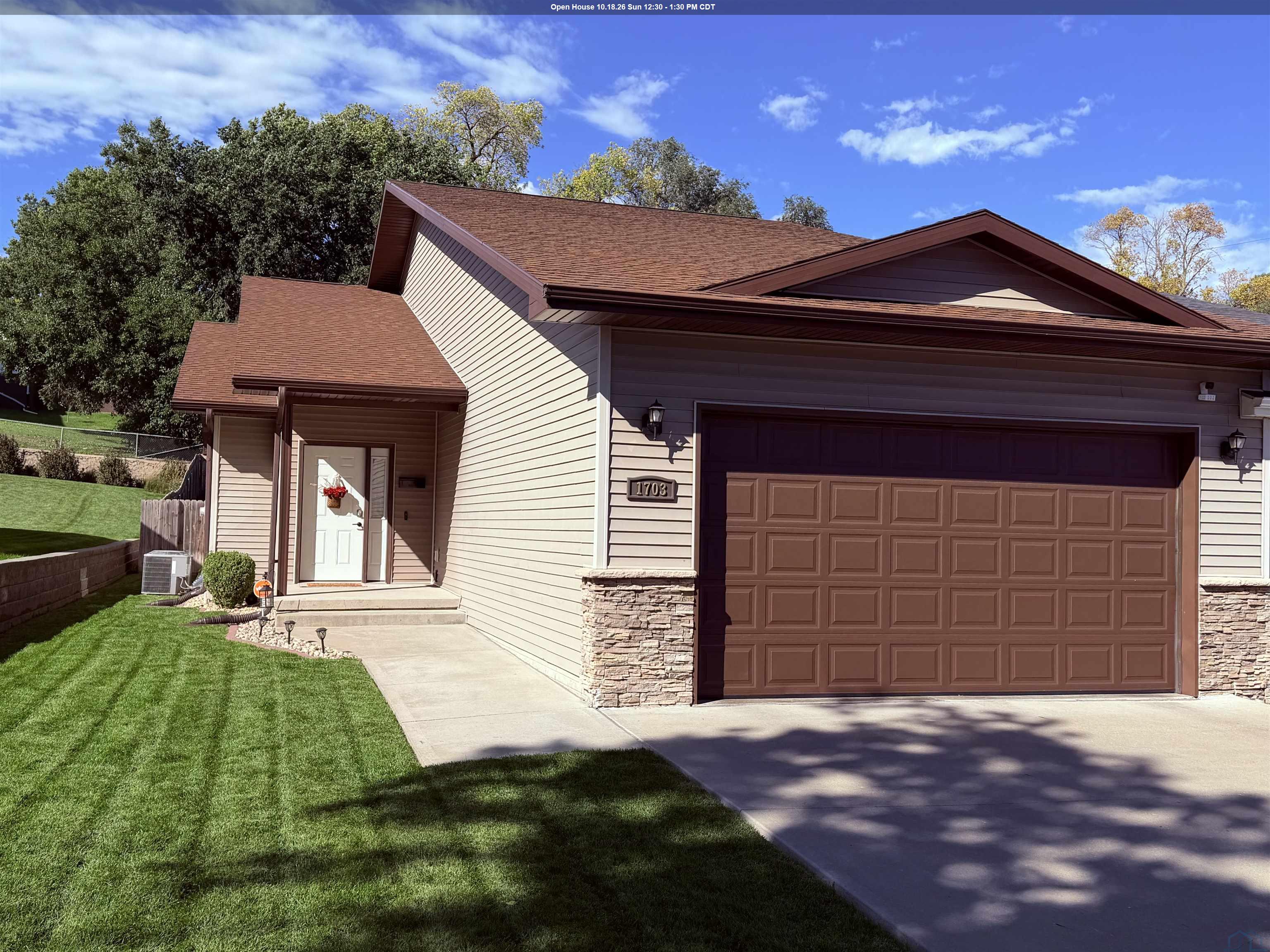 1703 Saint Aubin St S, Sioux City, IA 51106 