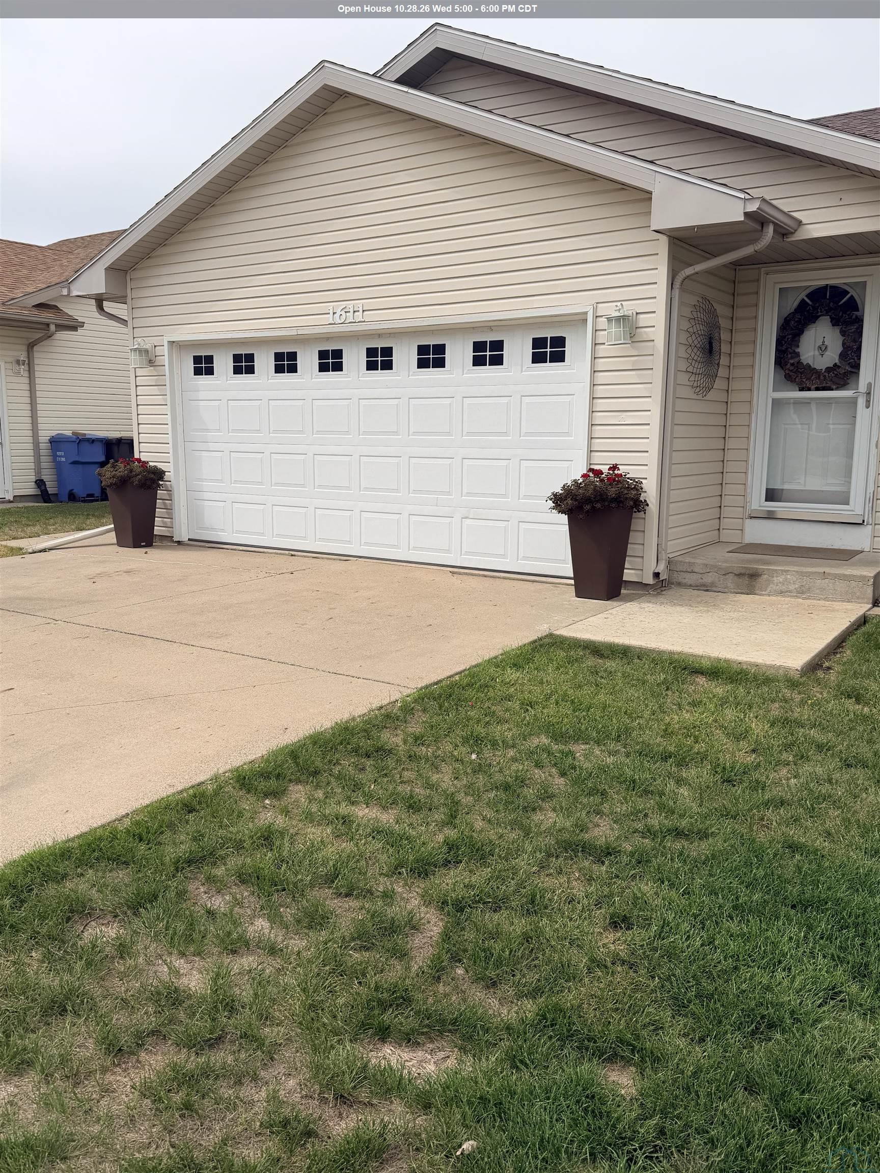 1611 Sunset SW, Le Mars, IA 51031 