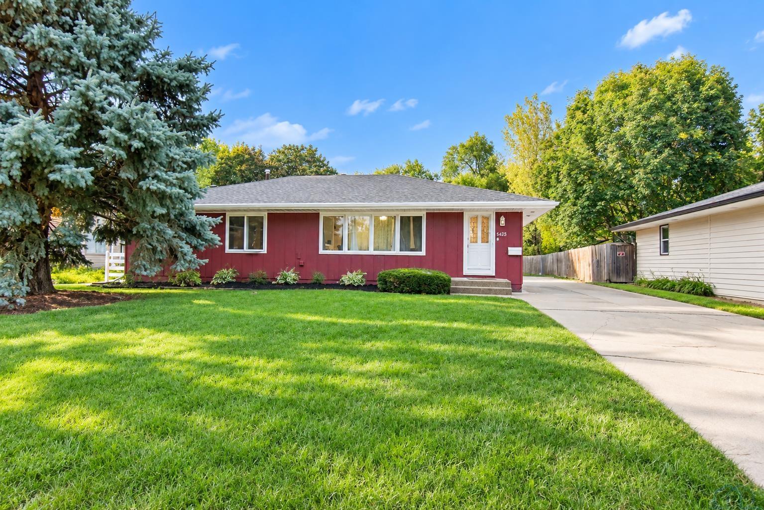 5425 Bushnell Ave, Sioux City, IA 51106 