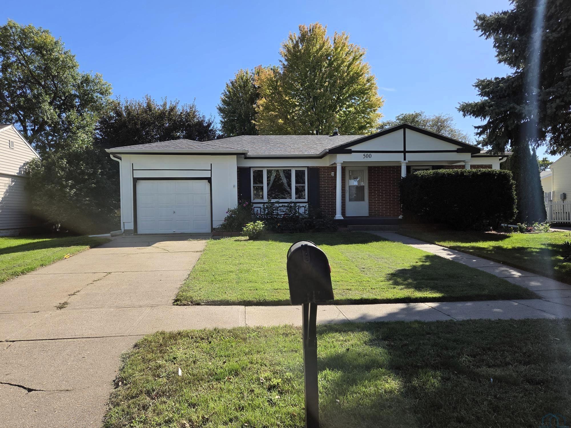 500 30TH ST E, South Sioux City, NE 68776 