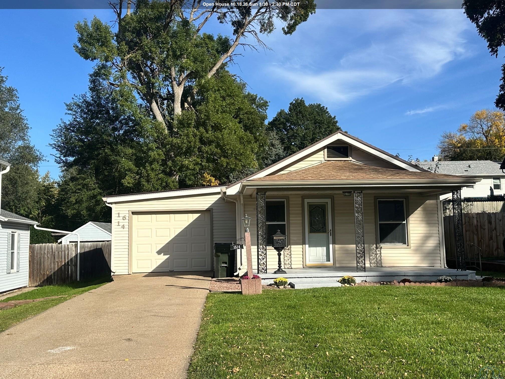1614 ROYCE ST S, Sioux City, IA 51106 