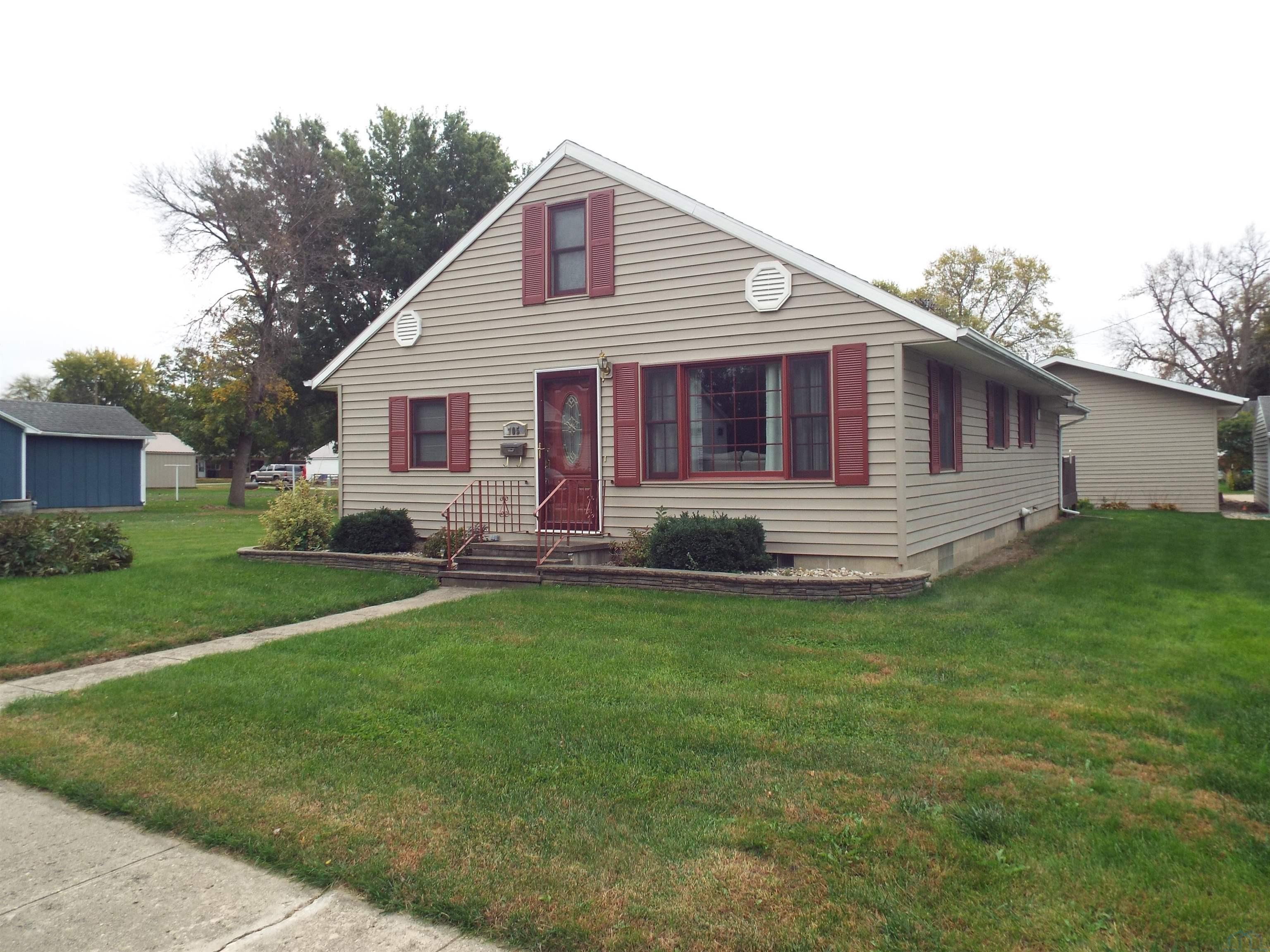 705 2nd Street, Sibley, IA 51249 