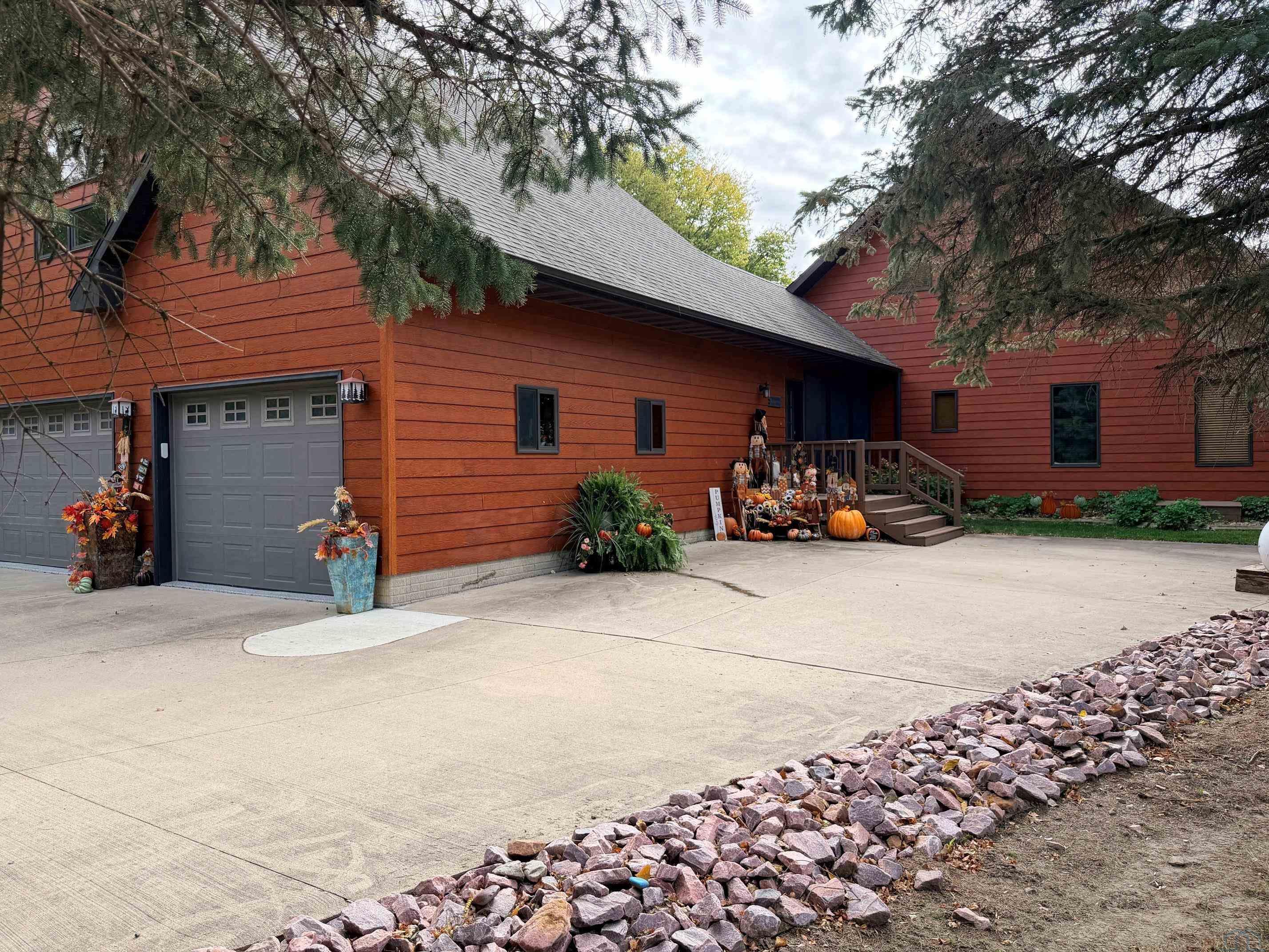 32241 Ponderosa Dr, Burbank, SD 57010 