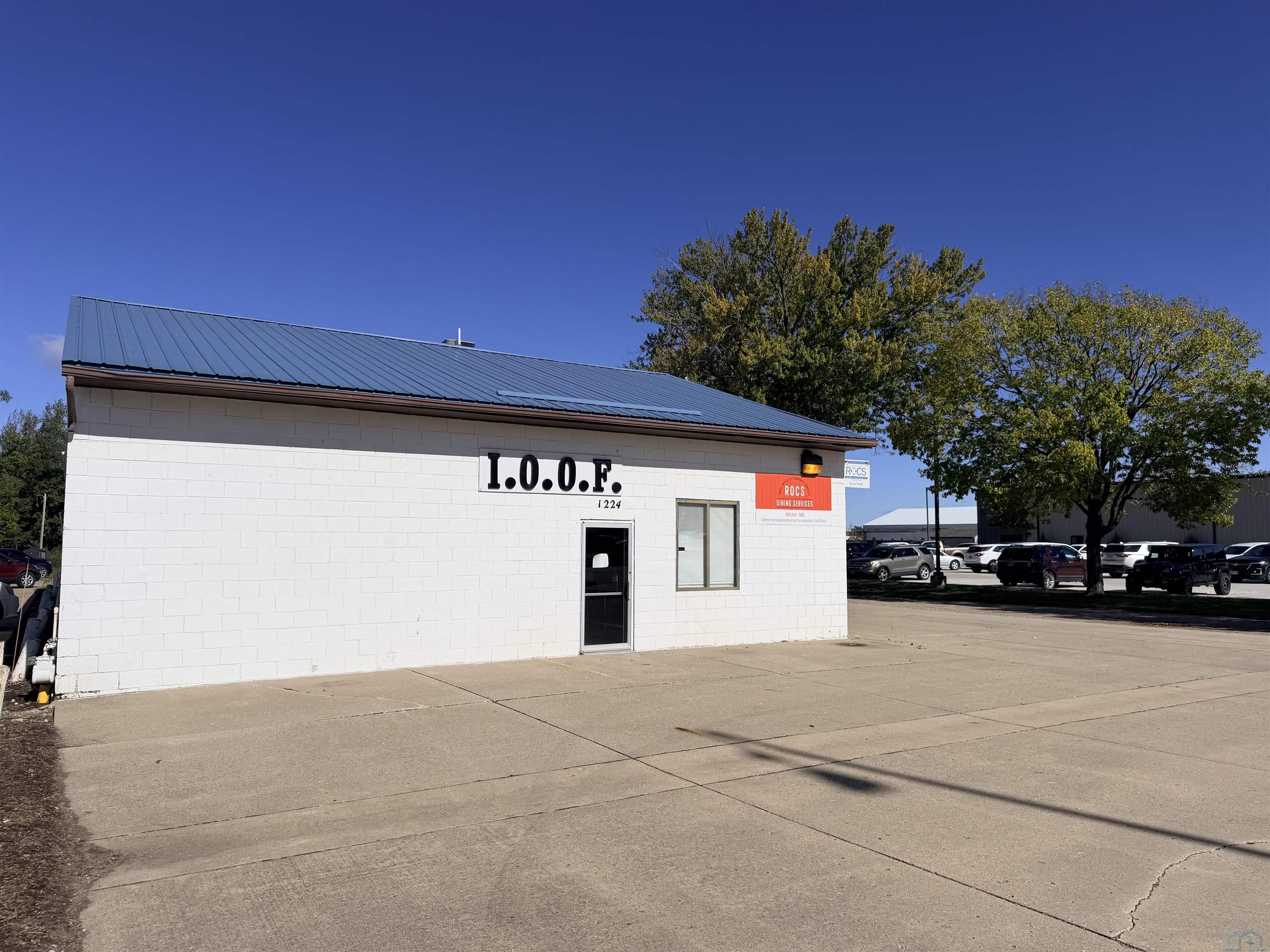 1224 Cherry St. E, Vermillion, SD 57069 