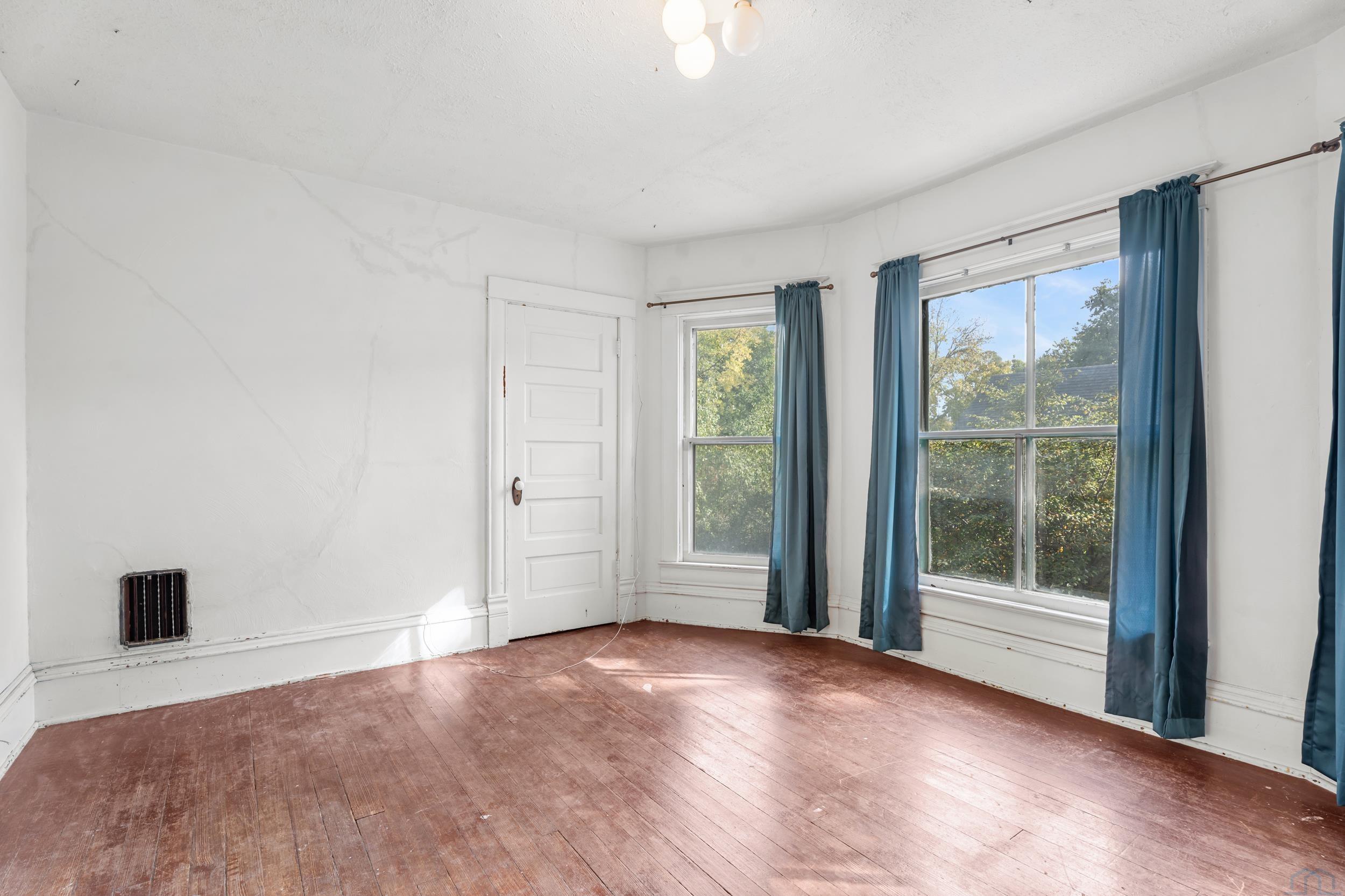 MLS #835007
