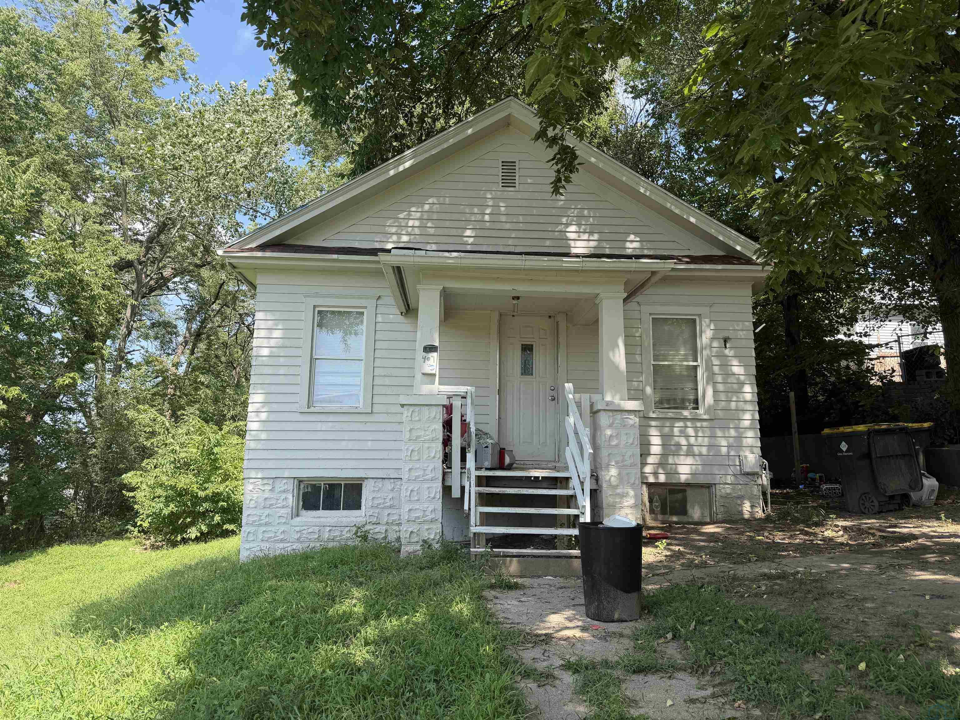 407 1ST ST W, Sioux City, IA 51103 