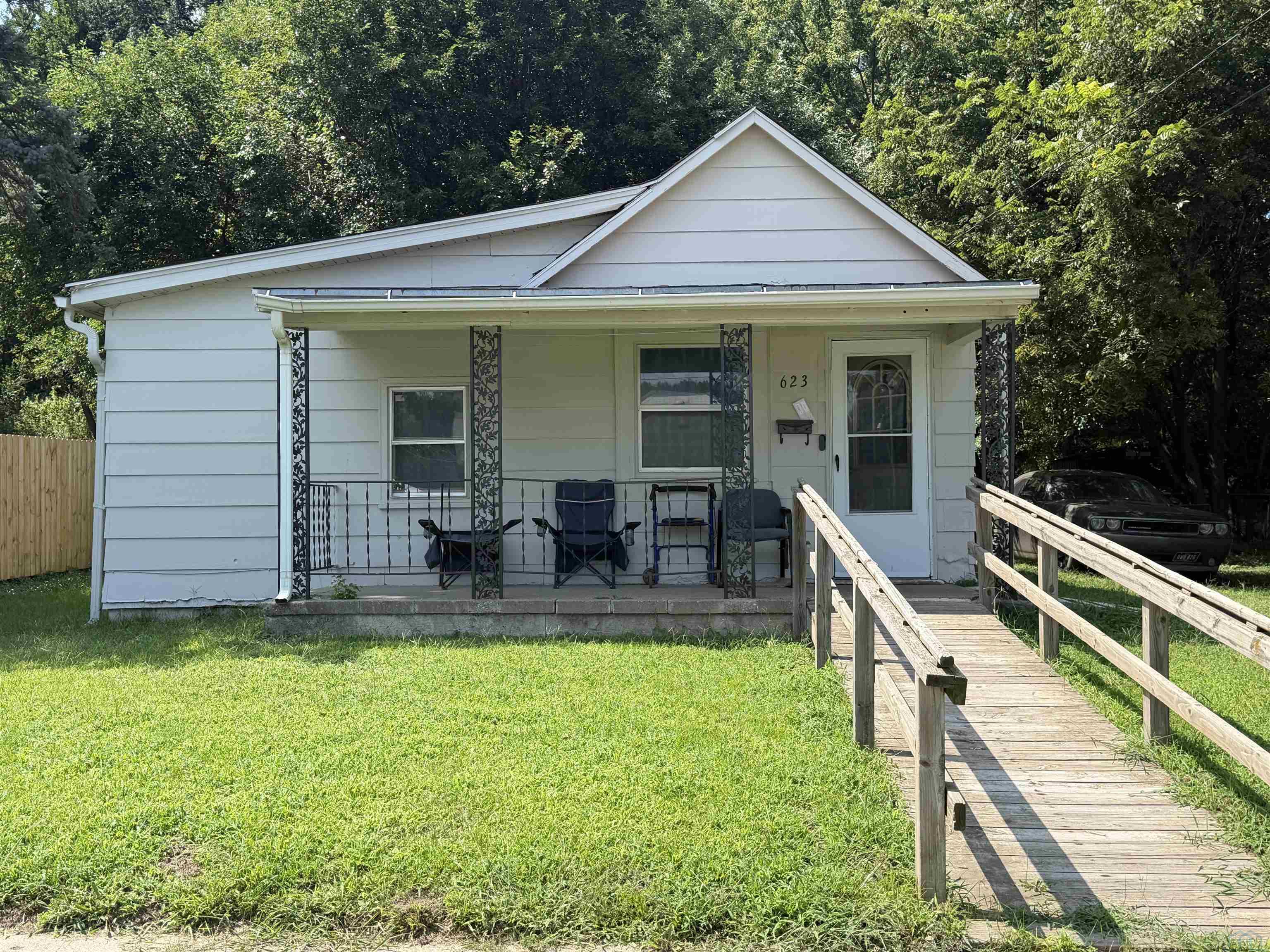 623 PRESCOTT ST, Sioux City, IA 51103 