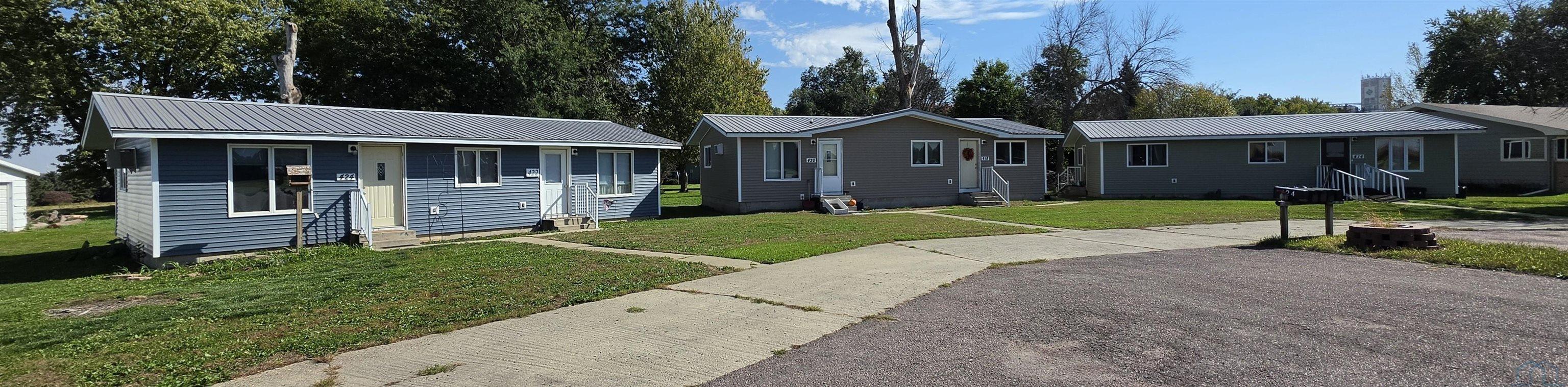 414,418-420,422 Willow N, Paullina, IA 51046 