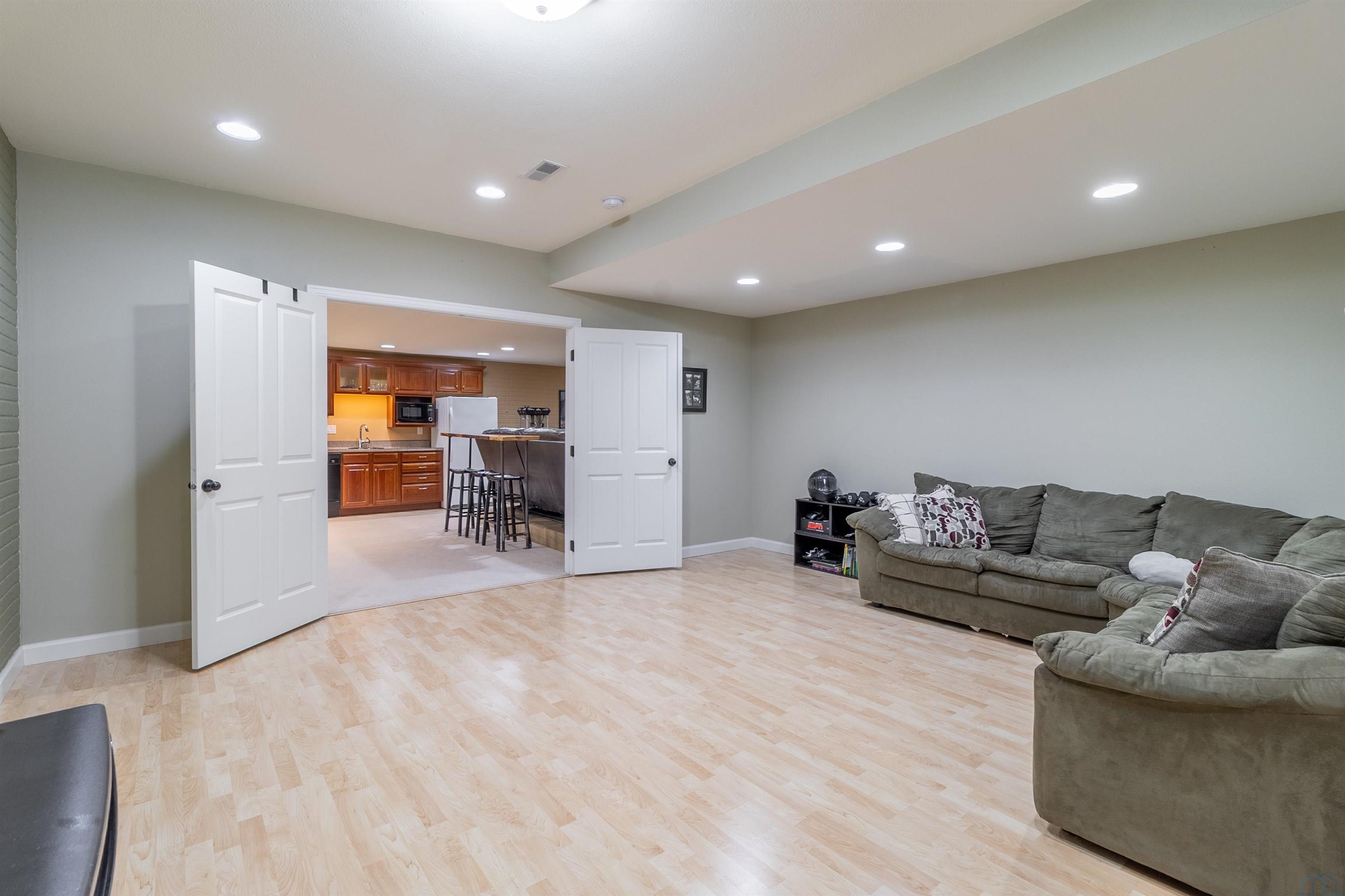 MLS #835048