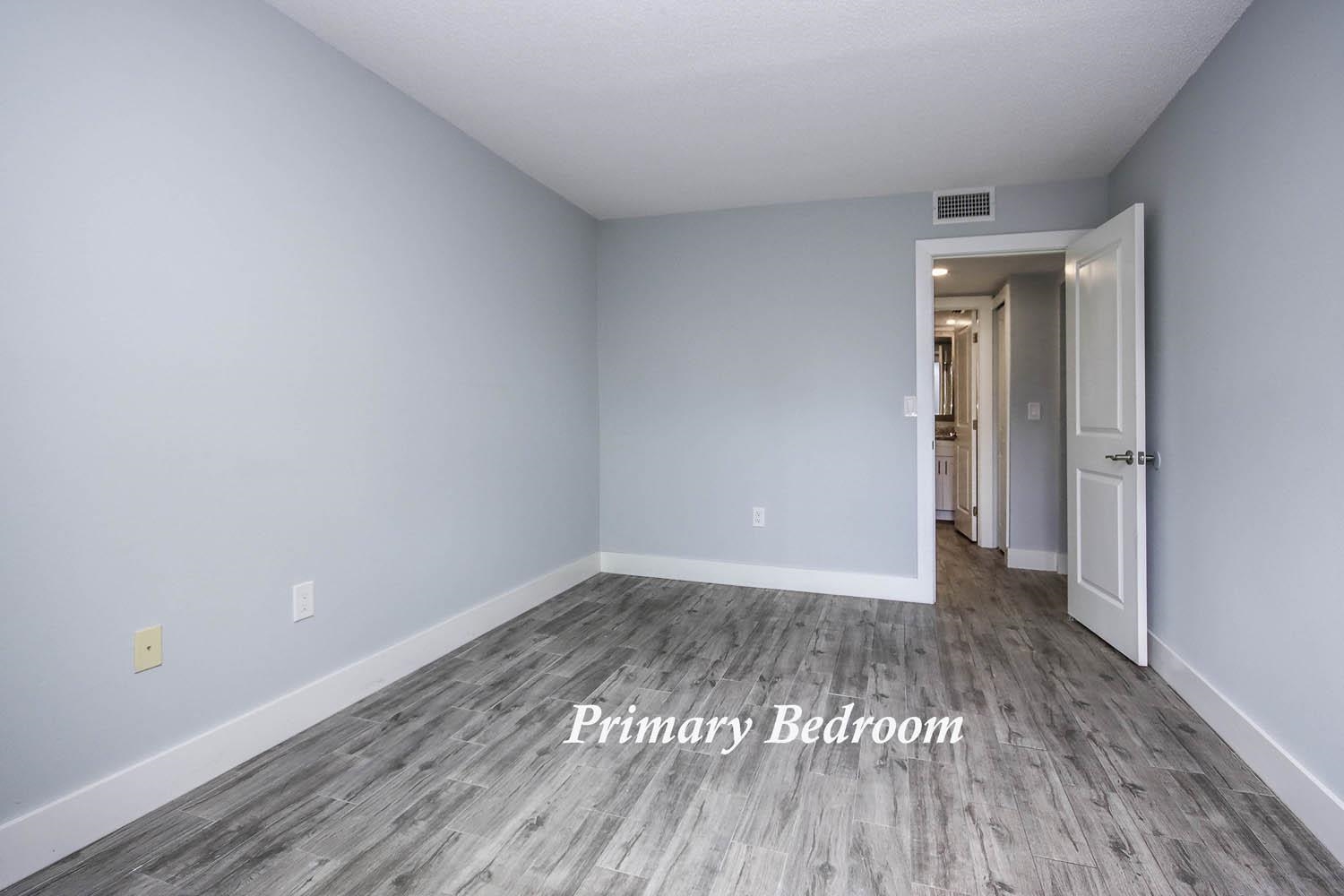 -SELLER TO GIVE BUYER $4,000 CREDIT AT CLOSING FOR FULL PRICE CONTRACT – image 12