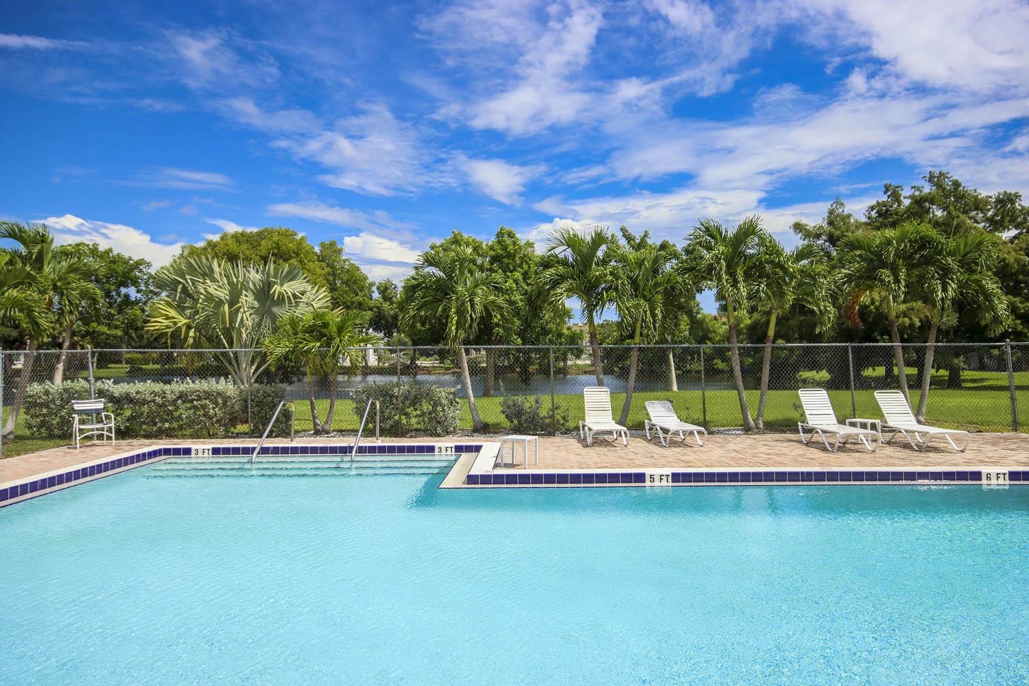-SELLER TO GIVE BUYER $4,000 CREDIT AT CLOSING FOR FULL PRICE CONTRACT – image 24