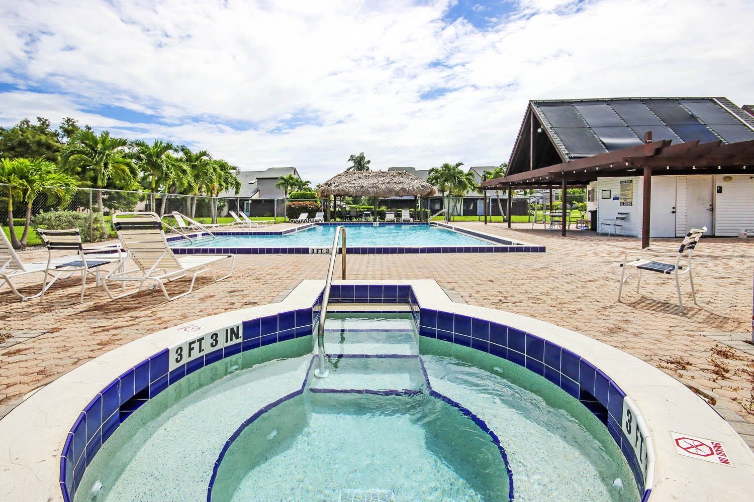 -SELLER TO GIVE BUYER $4,000 CREDIT AT CLOSING FOR FULL PRICE CONTRACT – image 25
