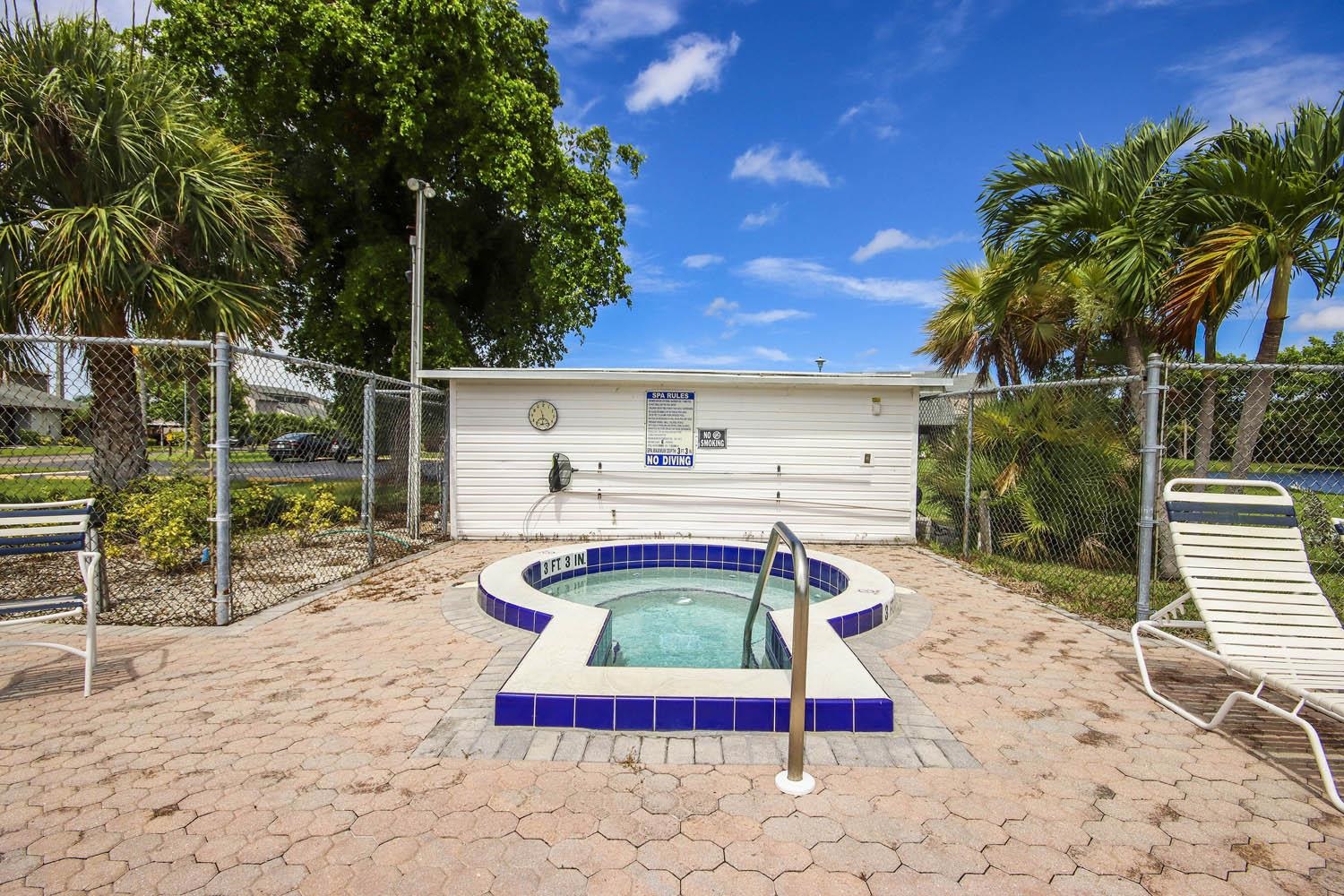 -SELLER TO GIVE BUYER $4,000 CREDIT AT CLOSING FOR FULL PRICE CONTRACT – image 26