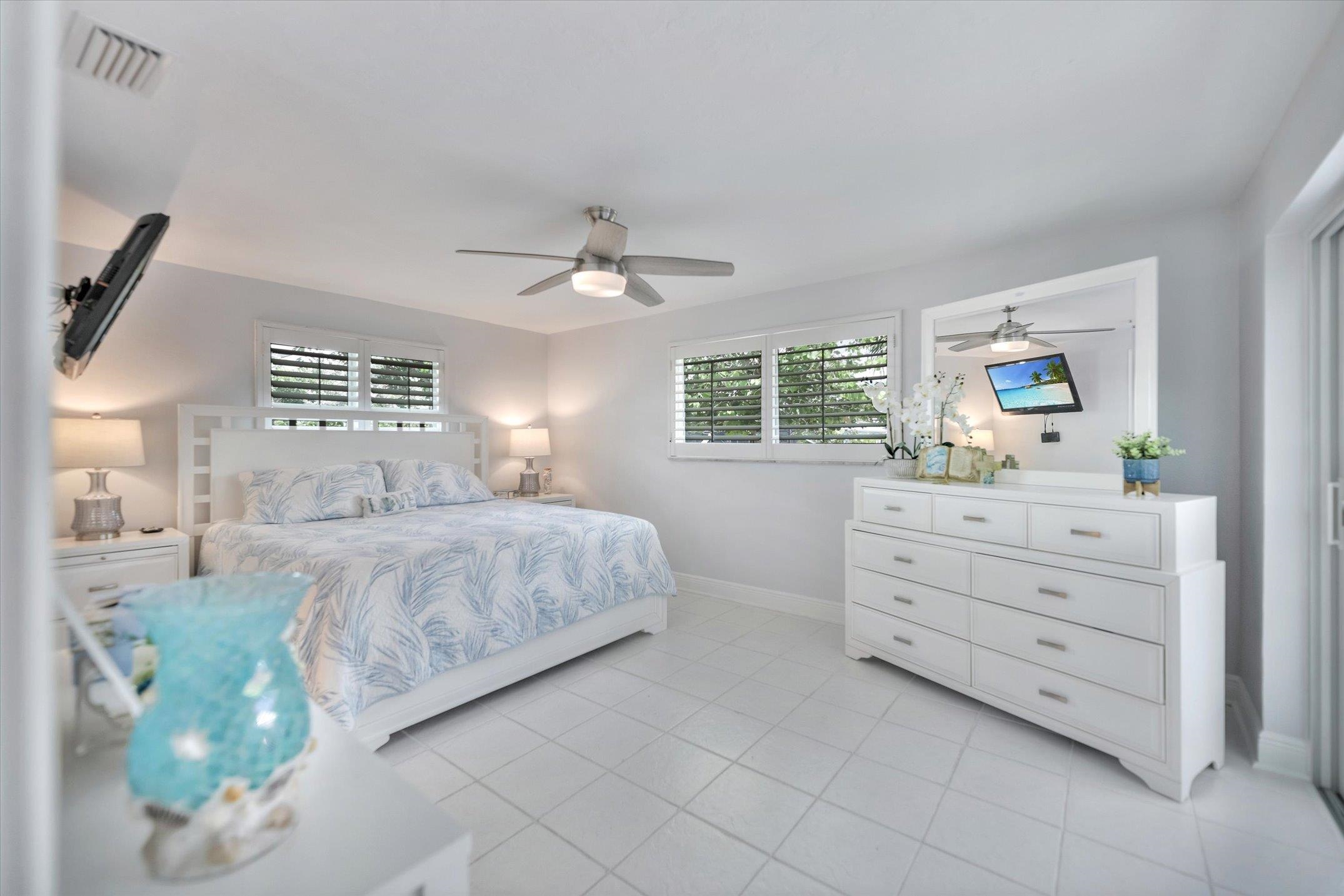 Sanibel, Florida, 33957, United States, 3 Bedrooms Bedrooms, ,Residential,For Sale,1960184