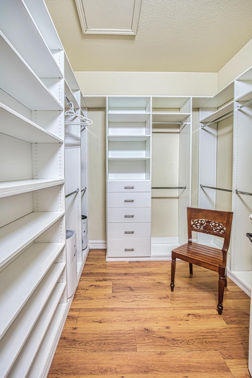 Fort Myers, Florida, 33912, United States, 4 Bedrooms Bedrooms, ,0.1 BathroomBathrooms,Residential,For Sale,2012501