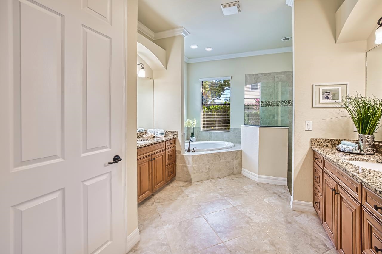 Fort Myers, Florida, 33912, United States, 4 Bedrooms Bedrooms, ,0.1 BathroomBathrooms,Residential,For Sale,2012501