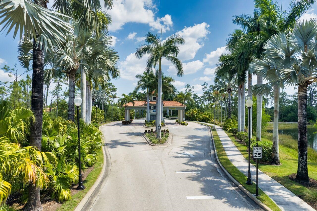 Fort Myers, Florida, 33912, United States, 4 Bedrooms Bedrooms, ,0.1 BathroomBathrooms,Residential,For Sale,2012501