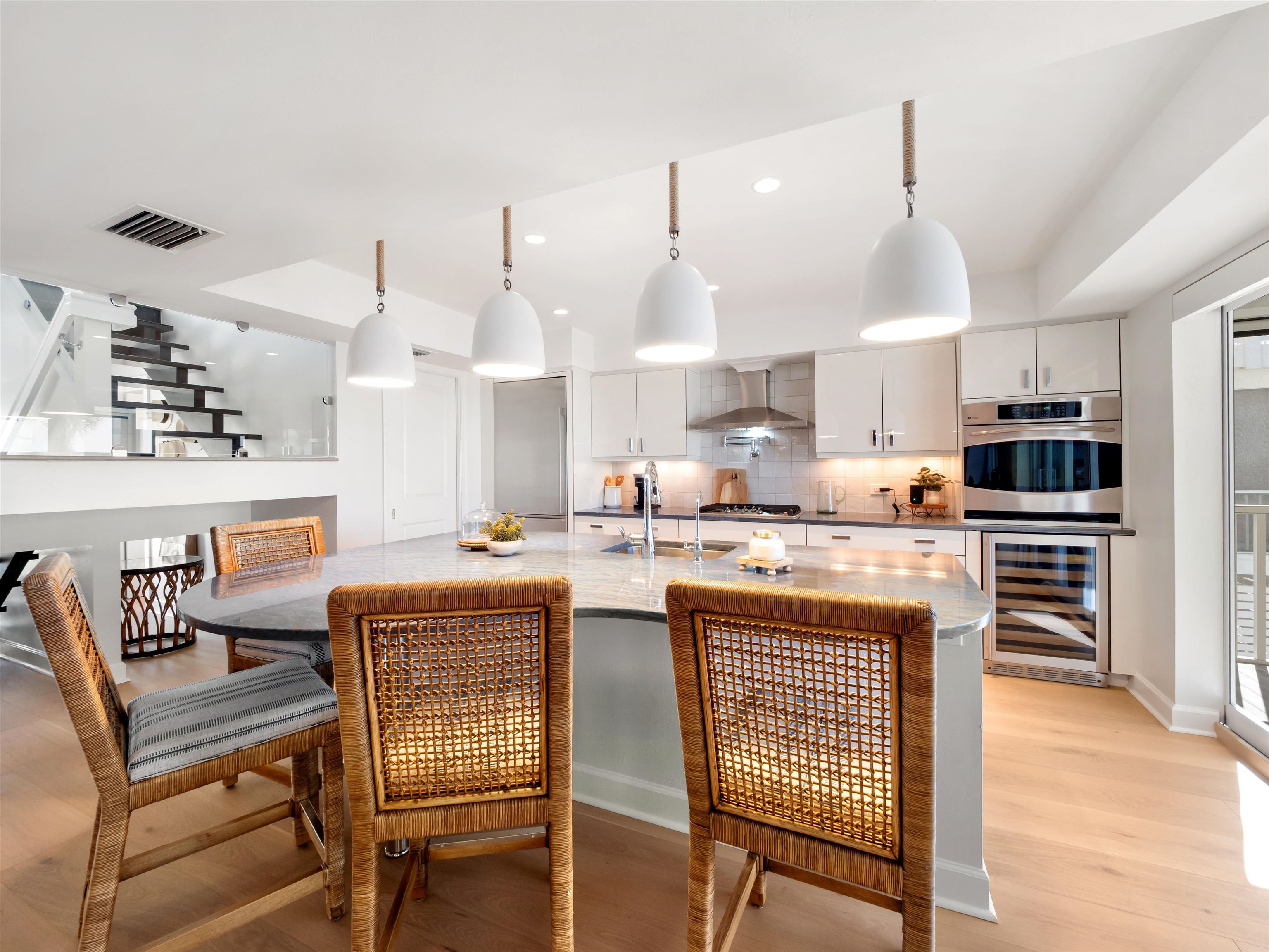 Captiva, Florida, 33924, United States, 2 Bedrooms Bedrooms, ,0.1 BathroomBathrooms,Residential,For Sale,2013459