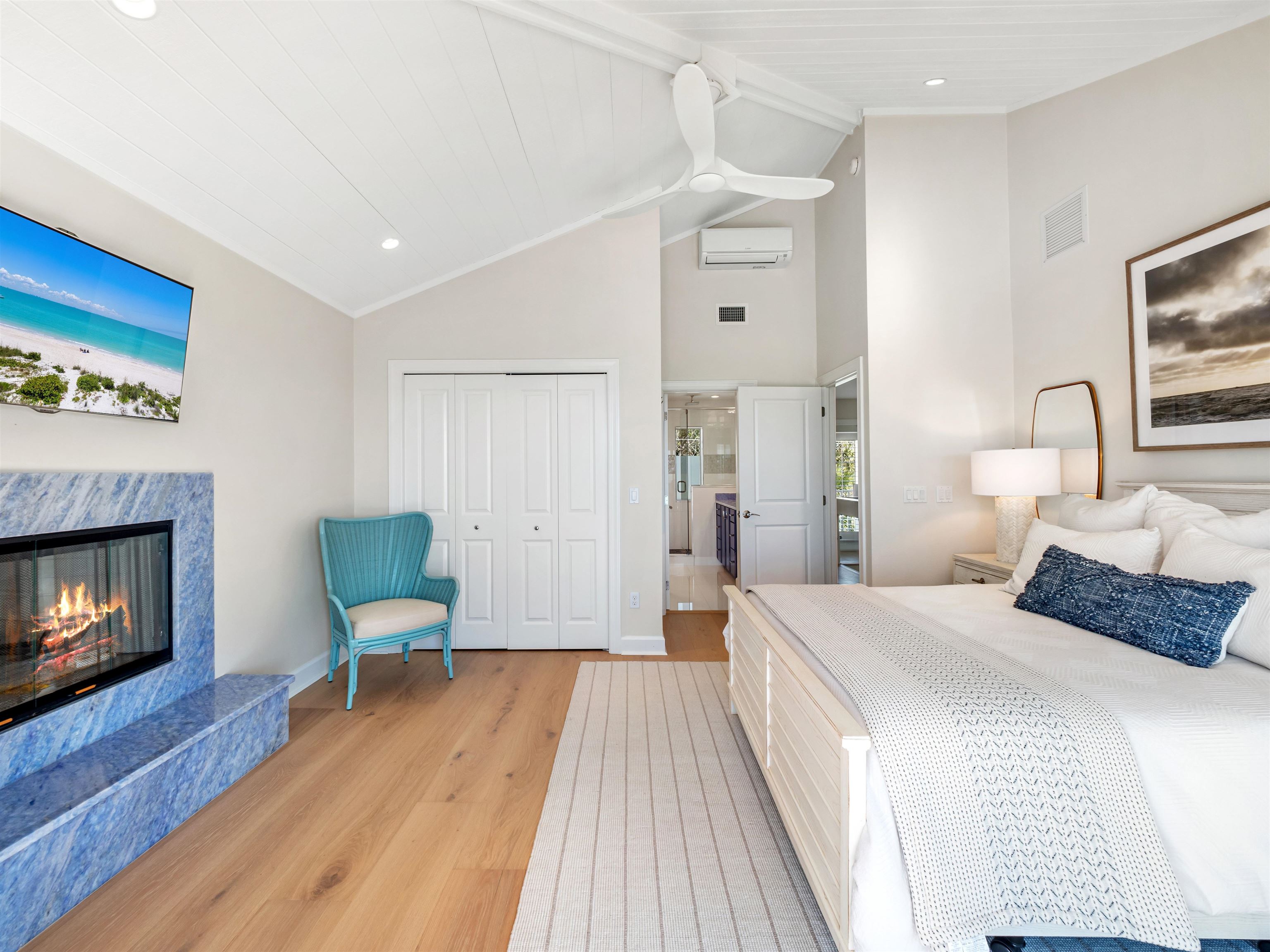 Captiva, Florida, 33924, United States, 2 Bedrooms Bedrooms, ,0.1 BathroomBathrooms,Residential,For Sale,2013459