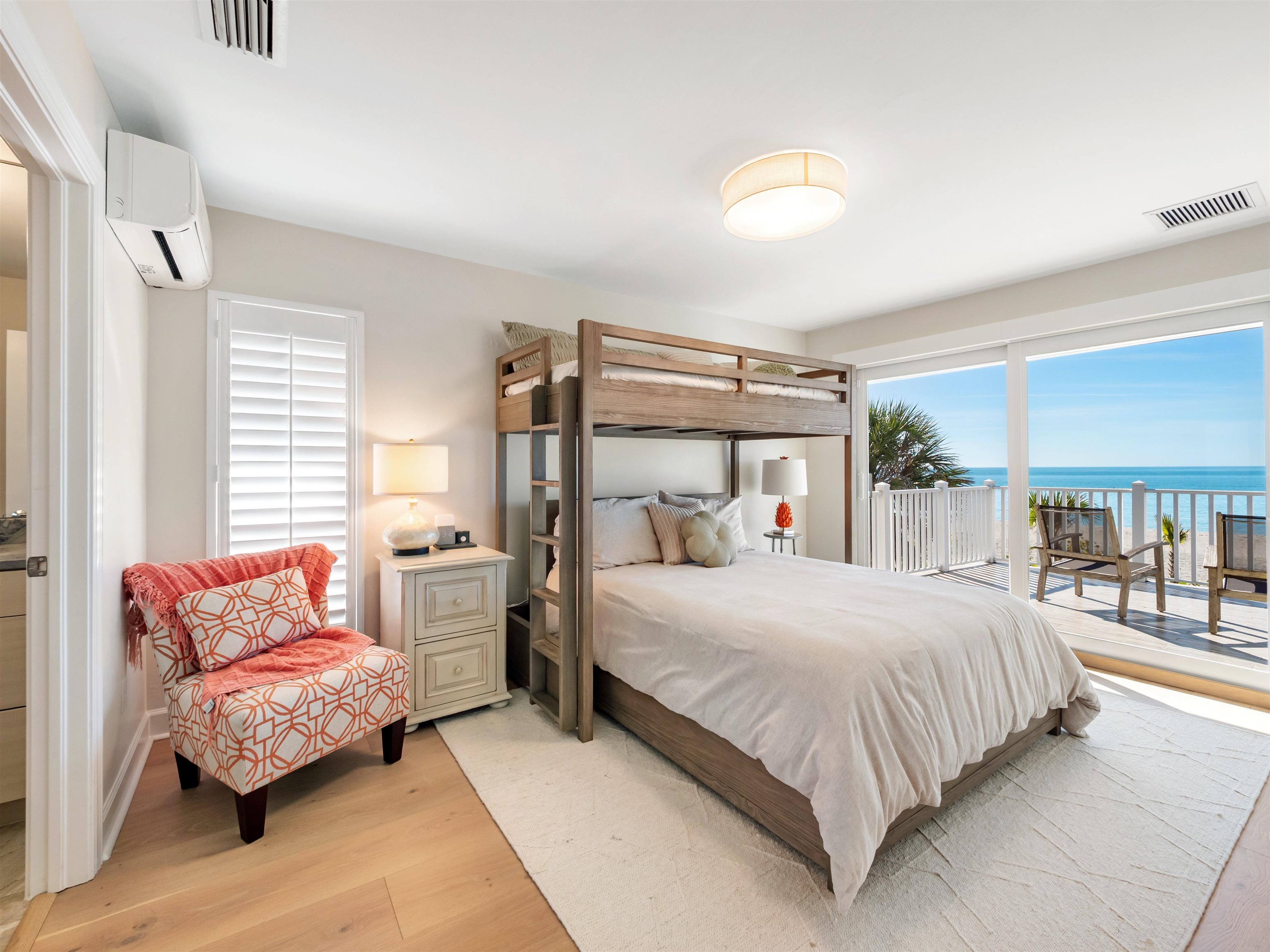 Captiva, Florida, 33924, United States, 2 Bedrooms Bedrooms, ,0.1 BathroomBathrooms,Residential,For Sale,2013459