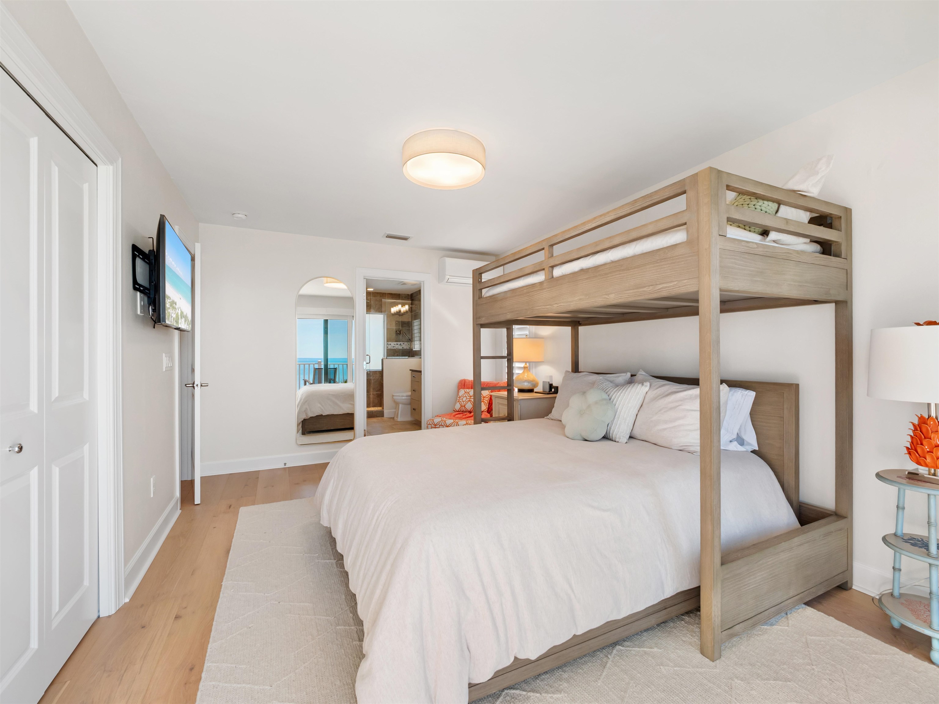 Captiva, Florida, 33924, United States, 2 Bedrooms Bedrooms, ,0.1 BathroomBathrooms,Residential,For Sale,2013459